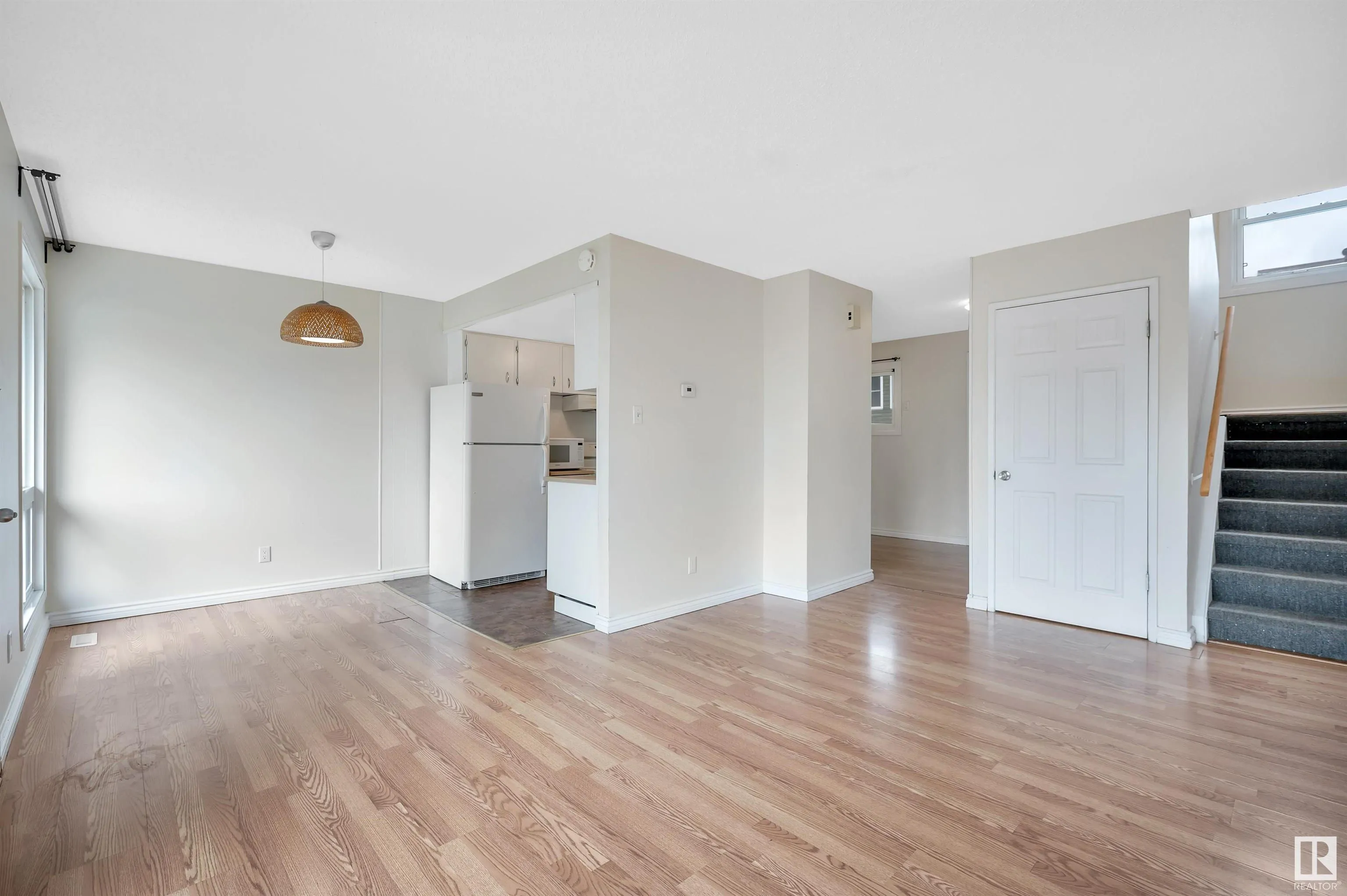 528 ABBOTTSFIELD Road