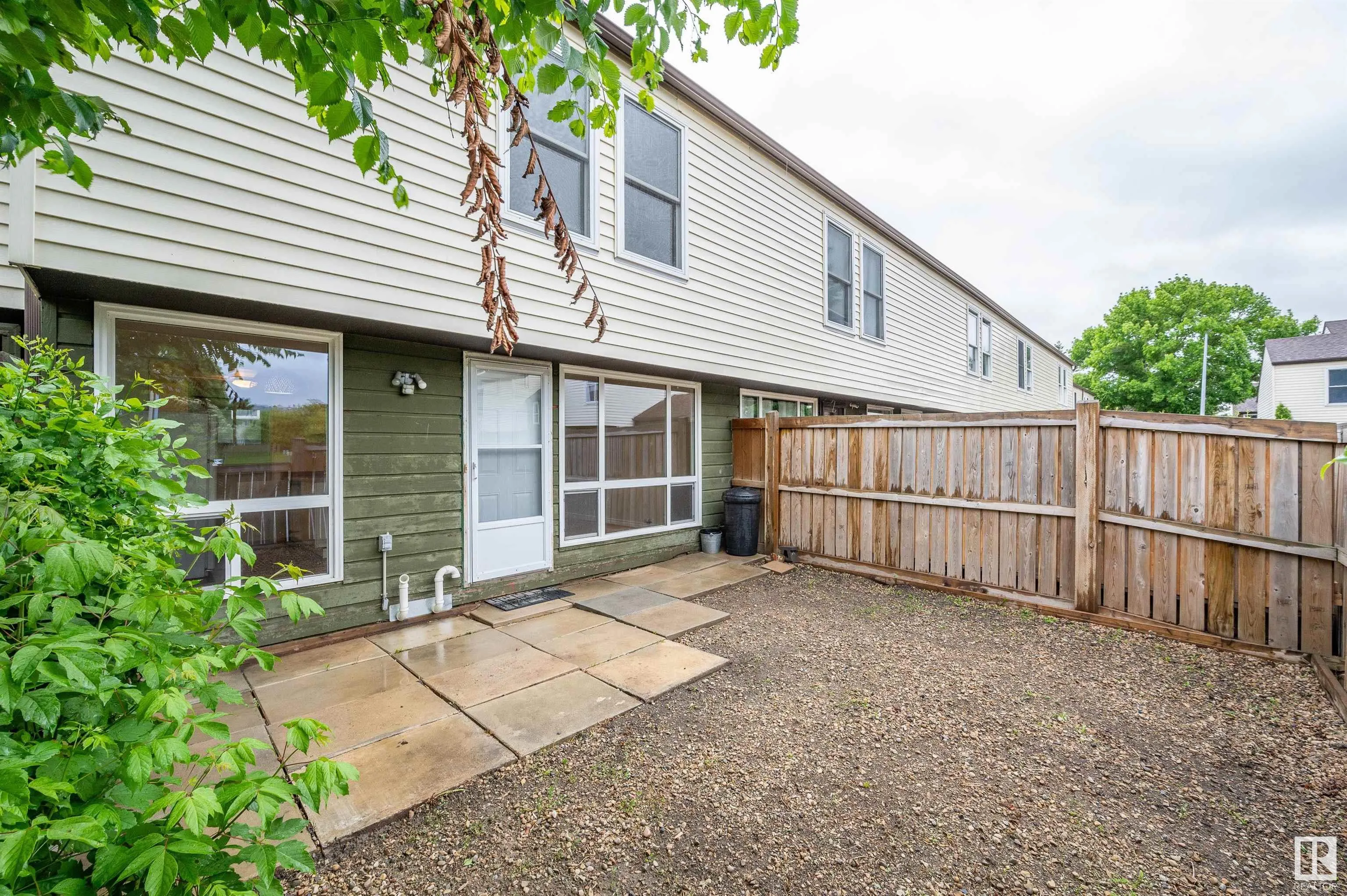 528 ABBOTTSFIELD Road