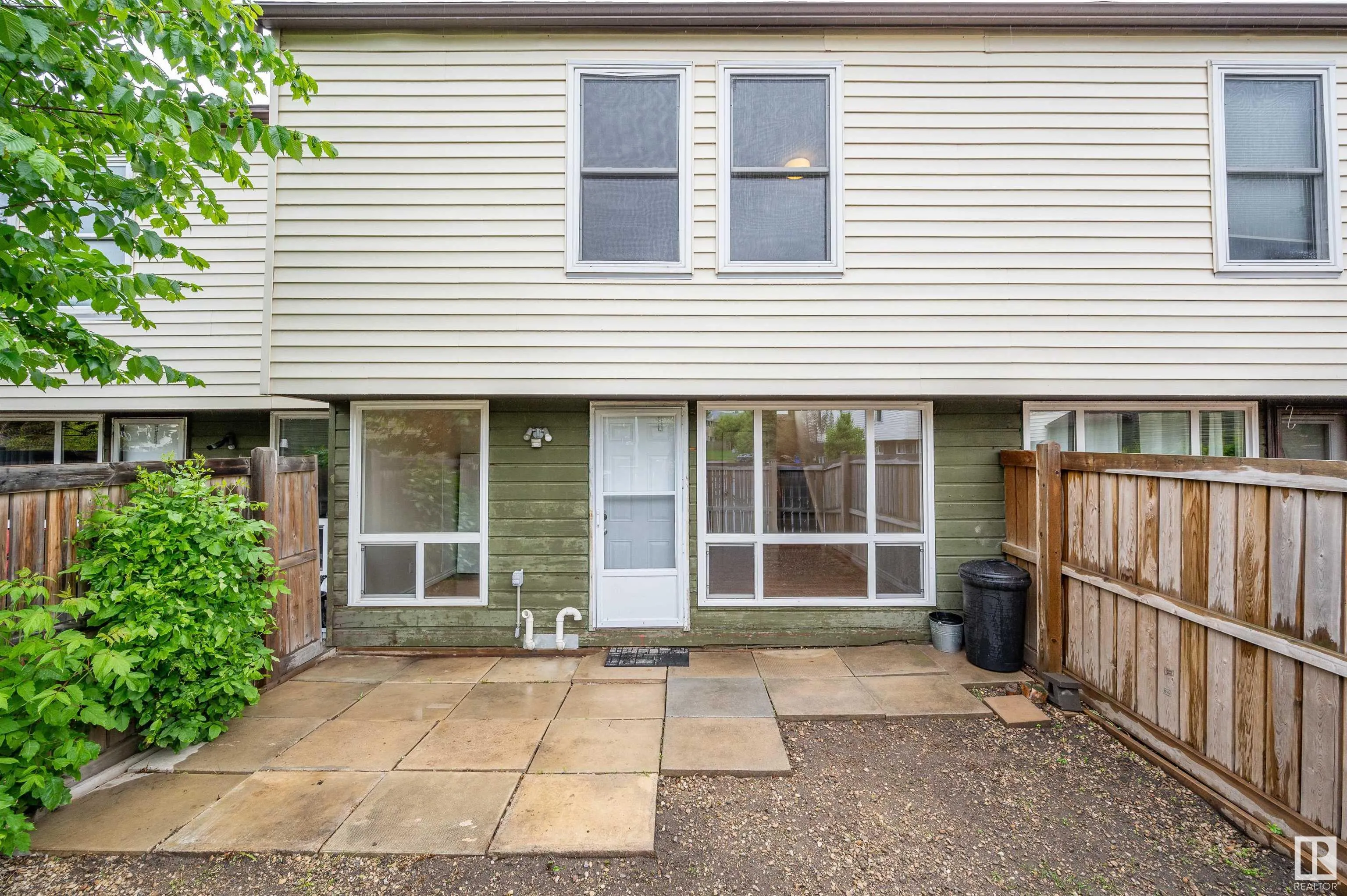 528 ABBOTTSFIELD Road