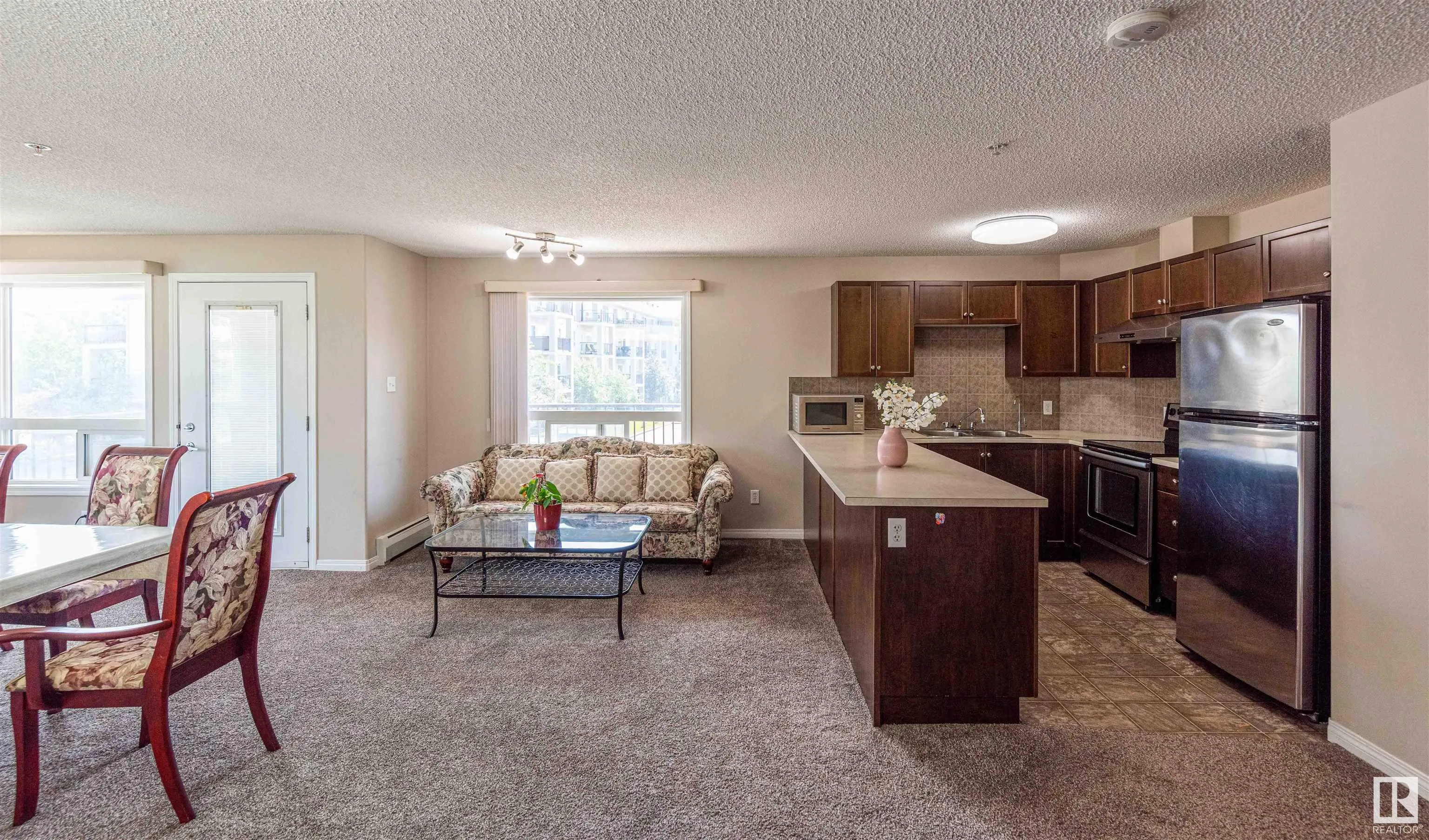 7327 SOUTH TERWILLEGAR Drive