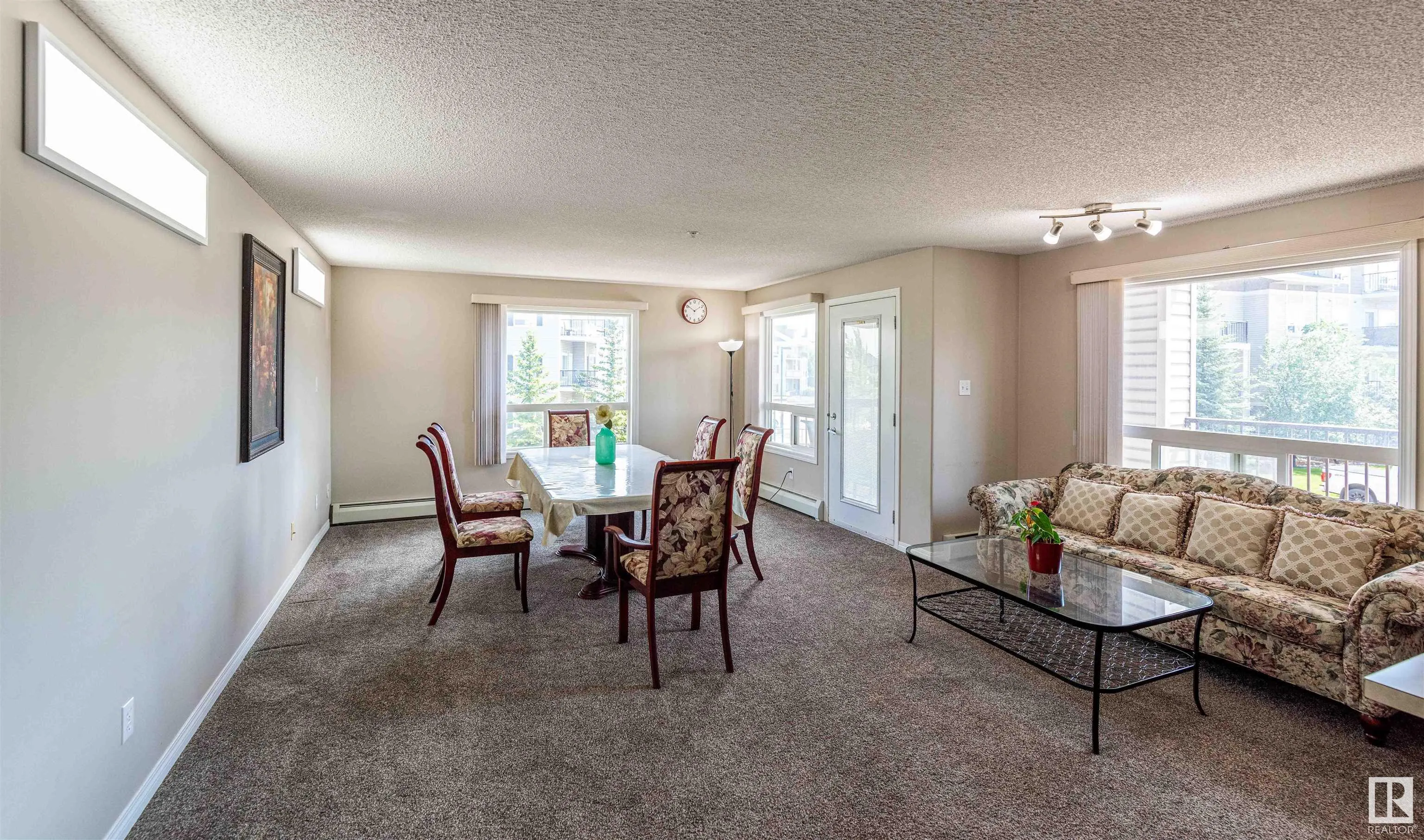 7327 SOUTH TERWILLEGAR Drive