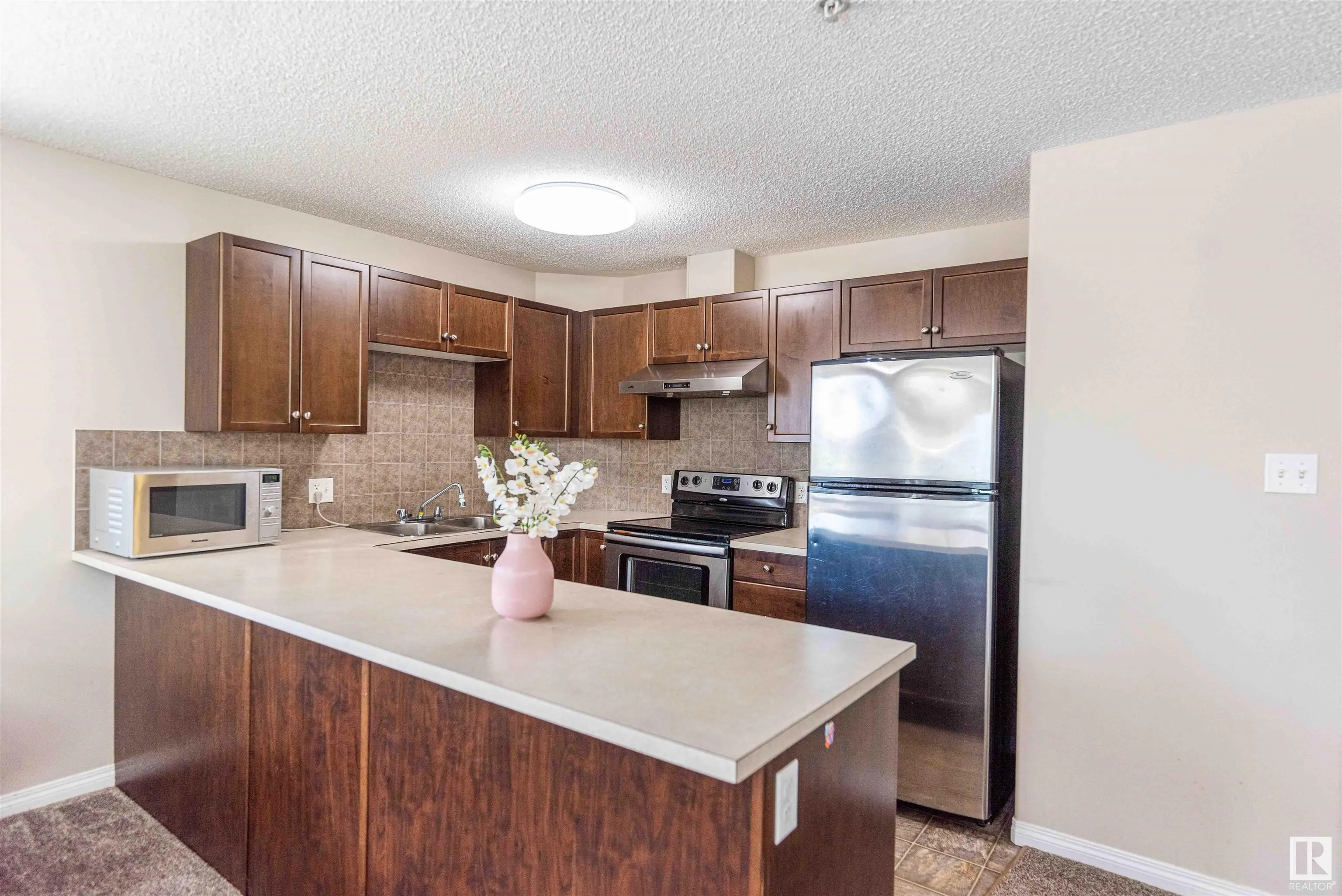 7327 SOUTH TERWILLEGAR Drive