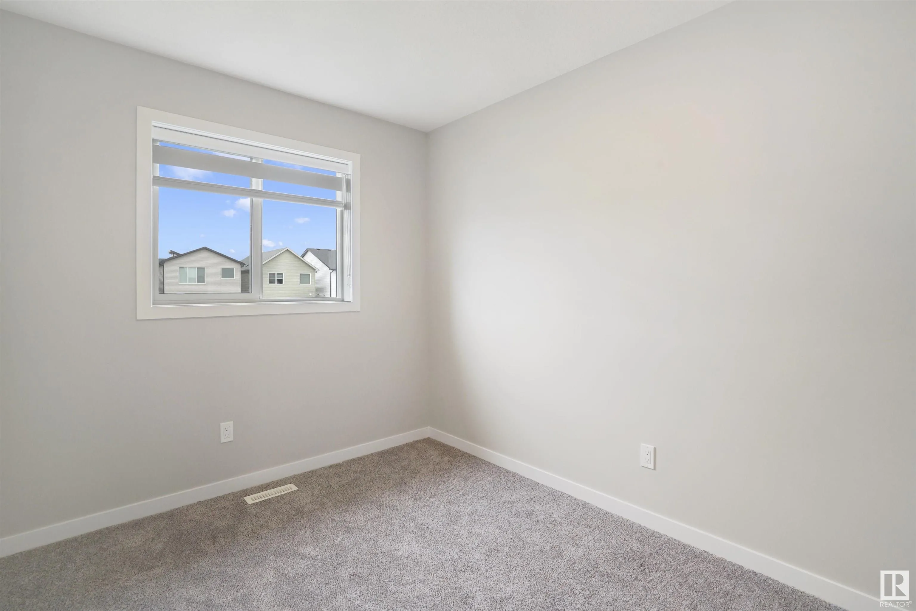 474 EDGEMONT Drive