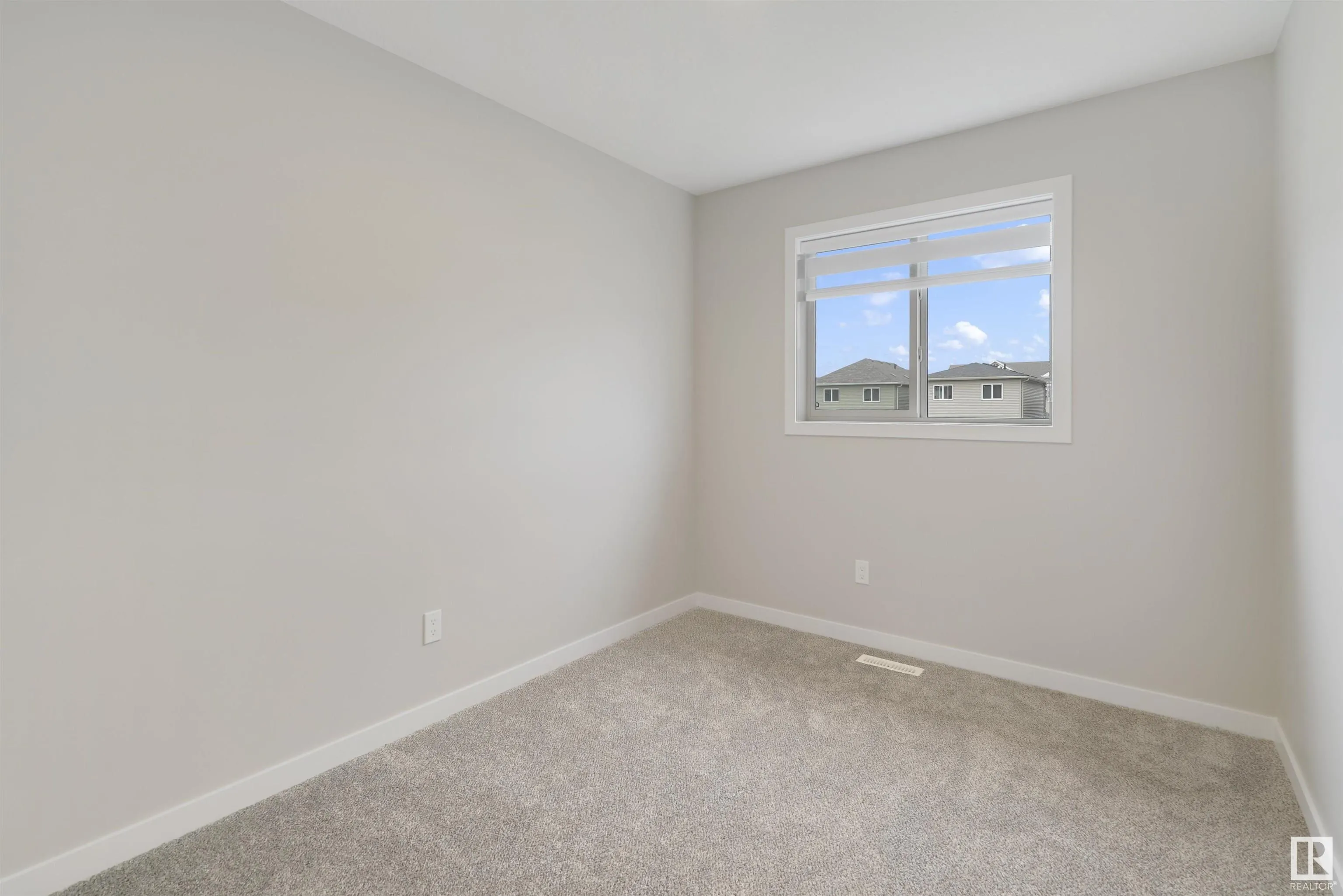 474 EDGEMONT Drive