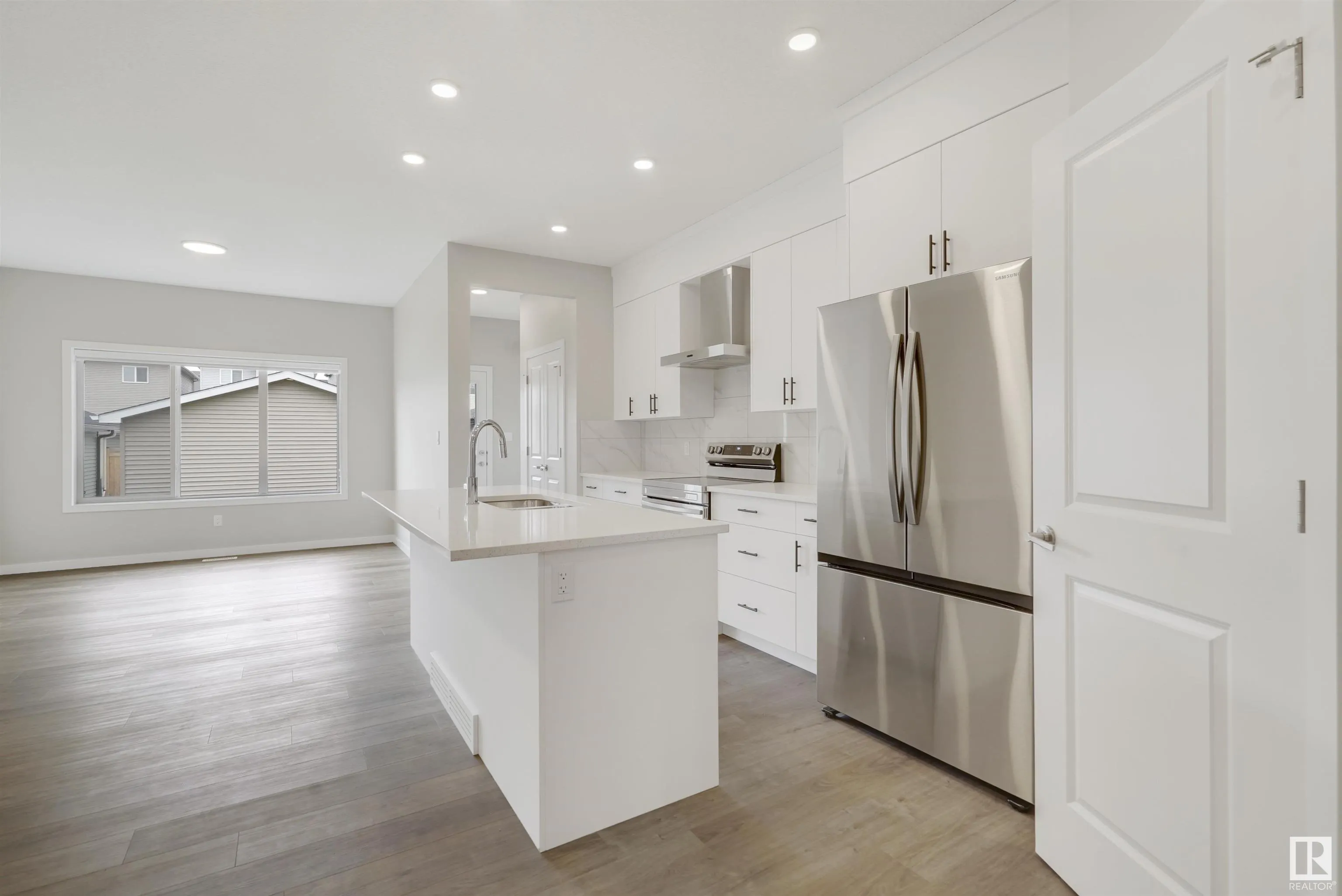 474 EDGEMONT Drive