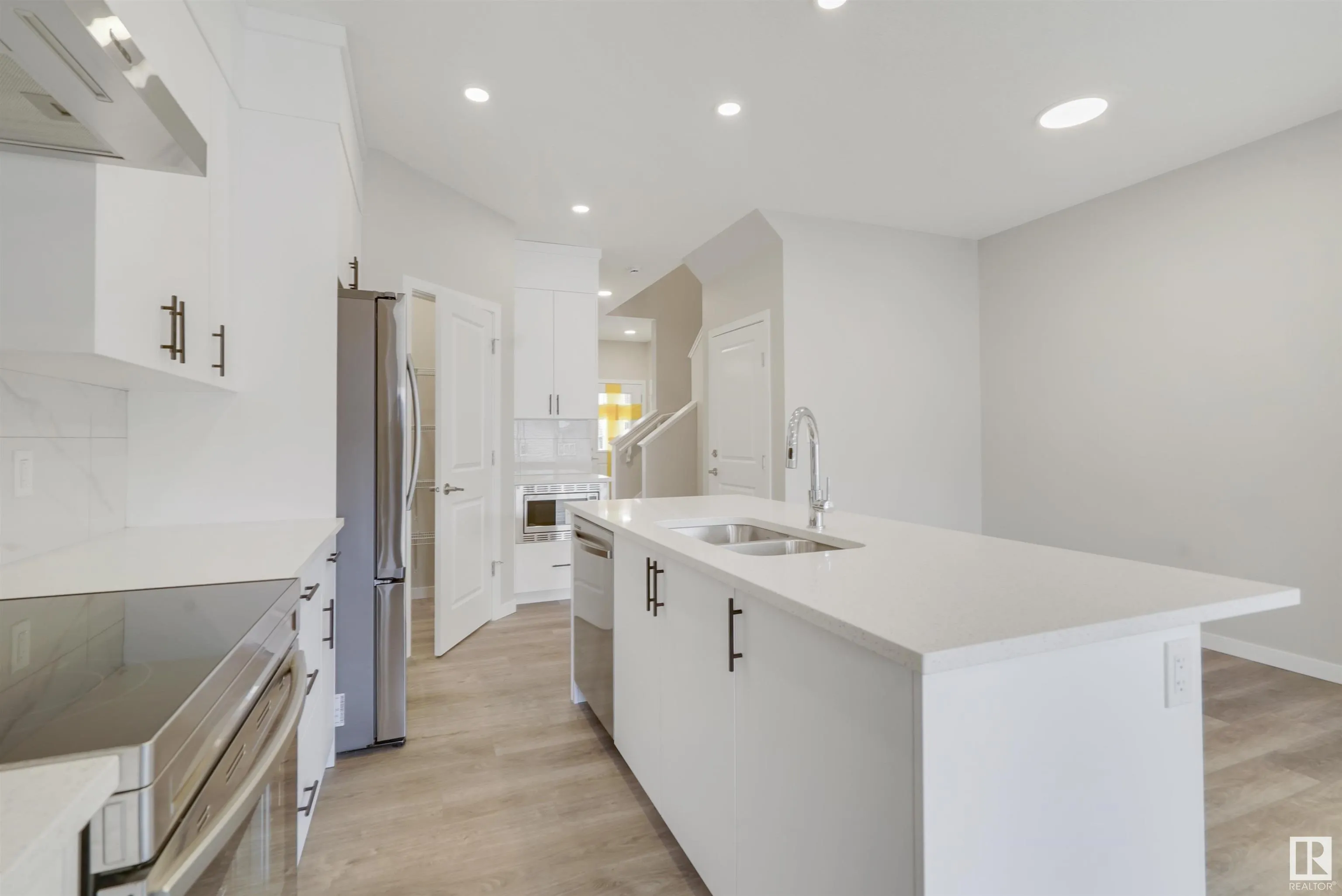474 EDGEMONT Drive