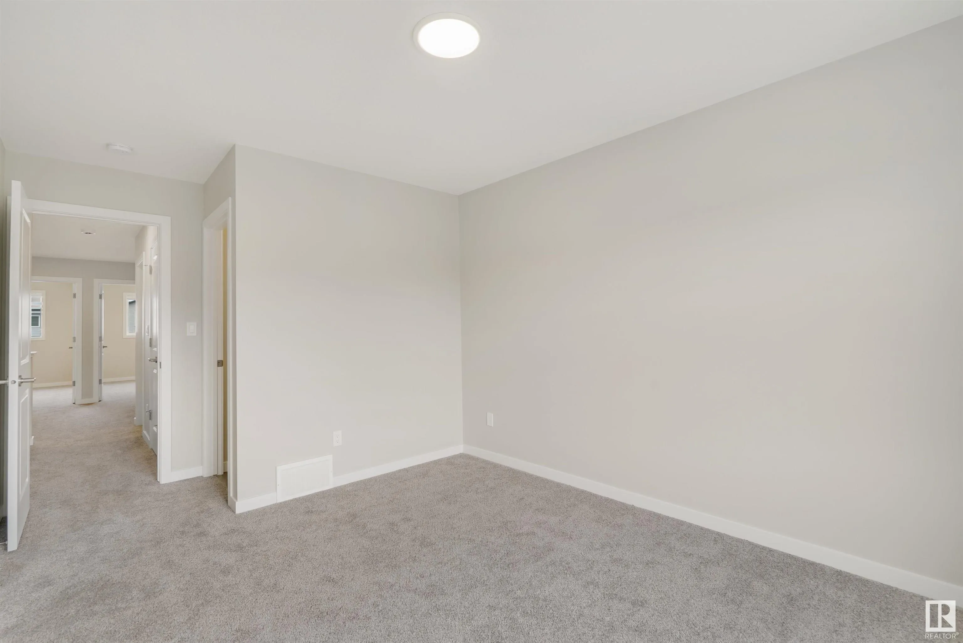 474 EDGEMONT Drive