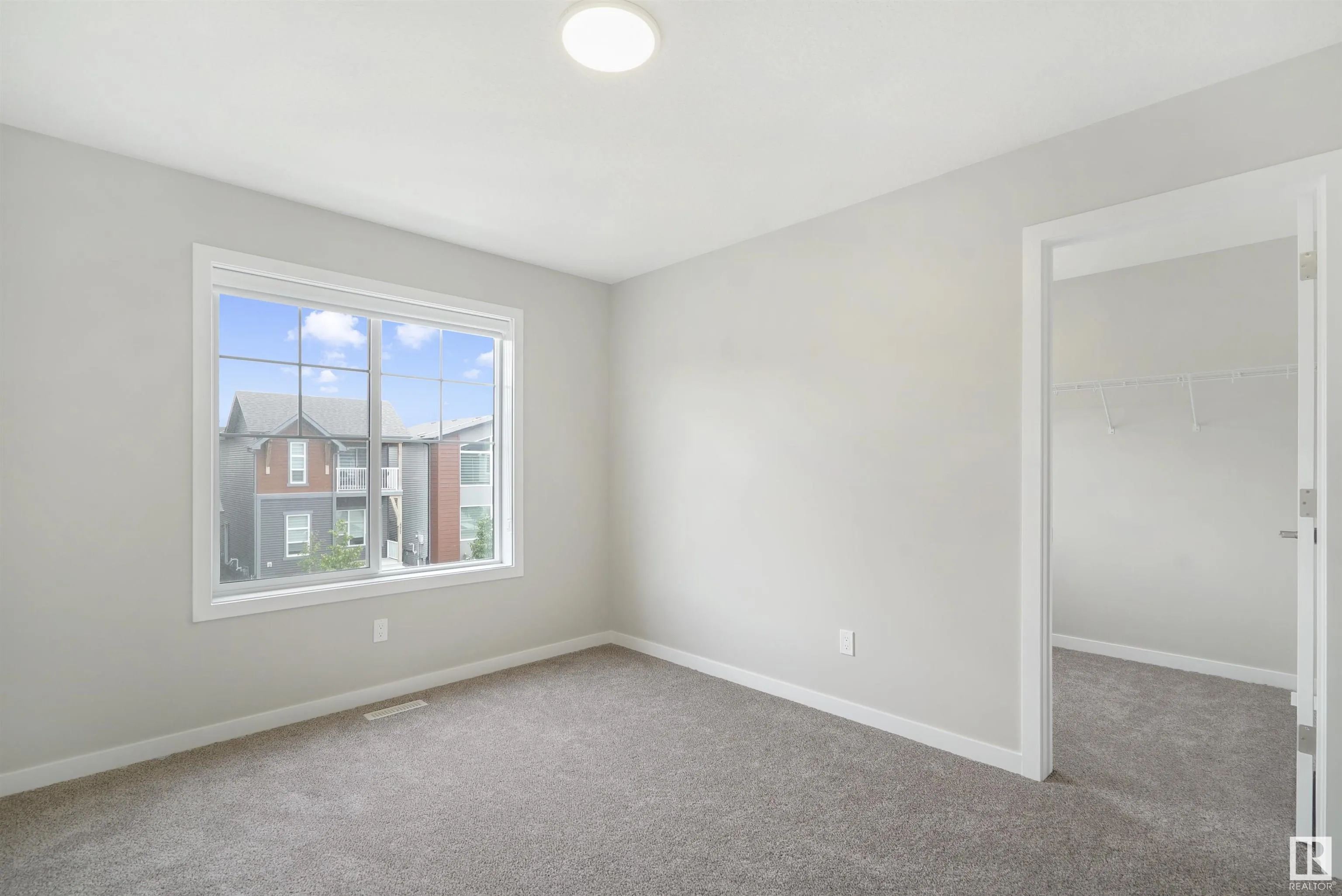 474 EDGEMONT Drive