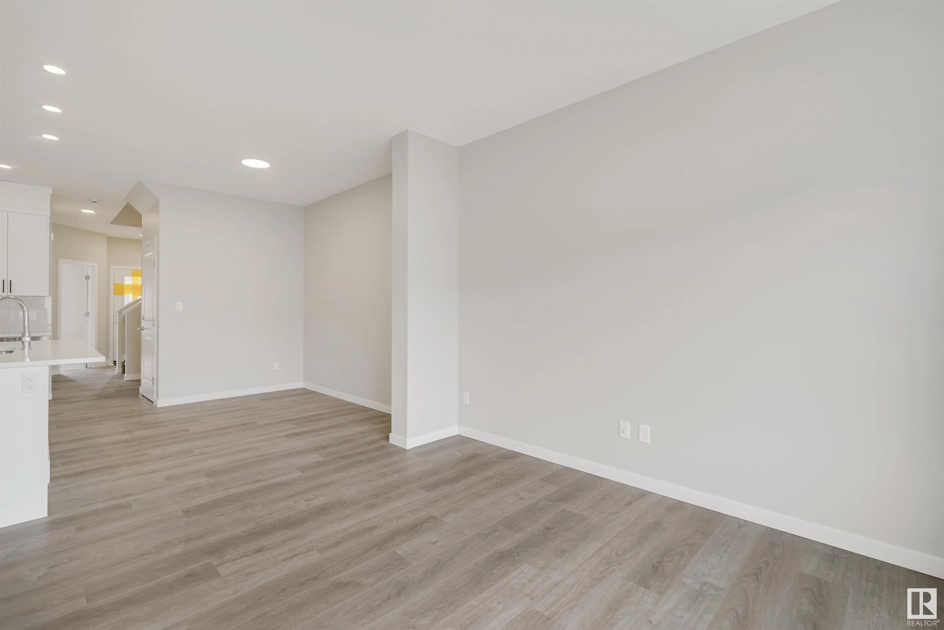 474 EDGEMONT Drive