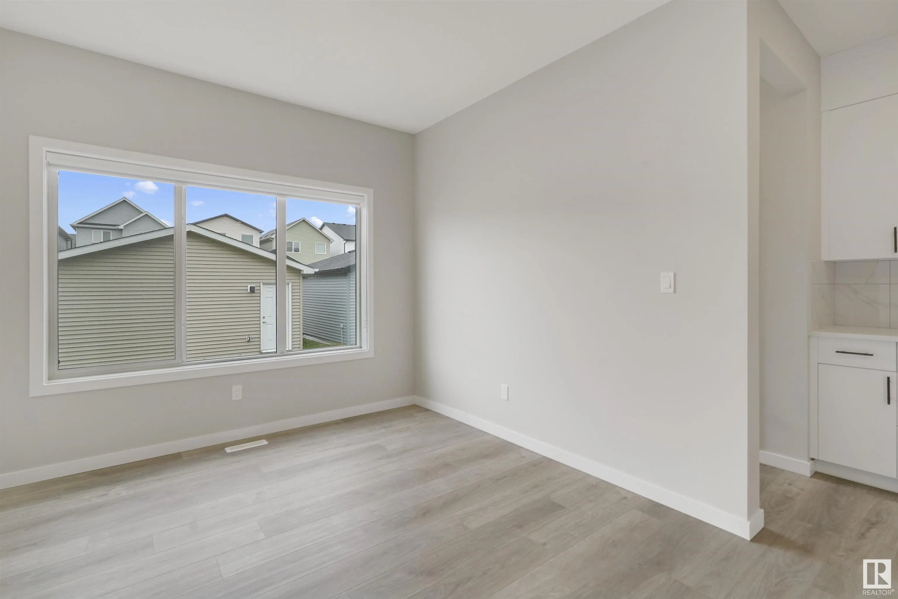 474 EDGEMONT Drive
