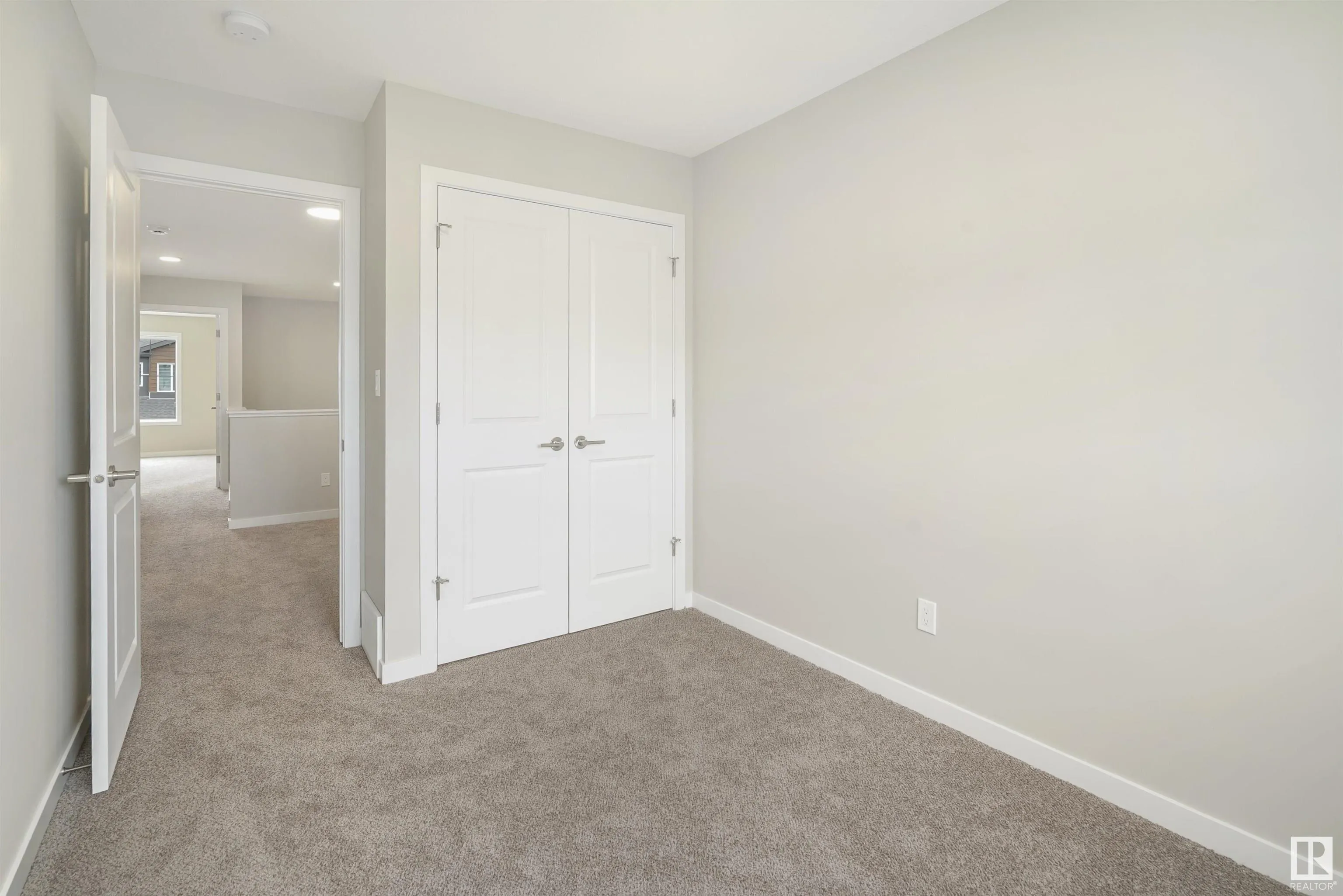 474 EDGEMONT Drive