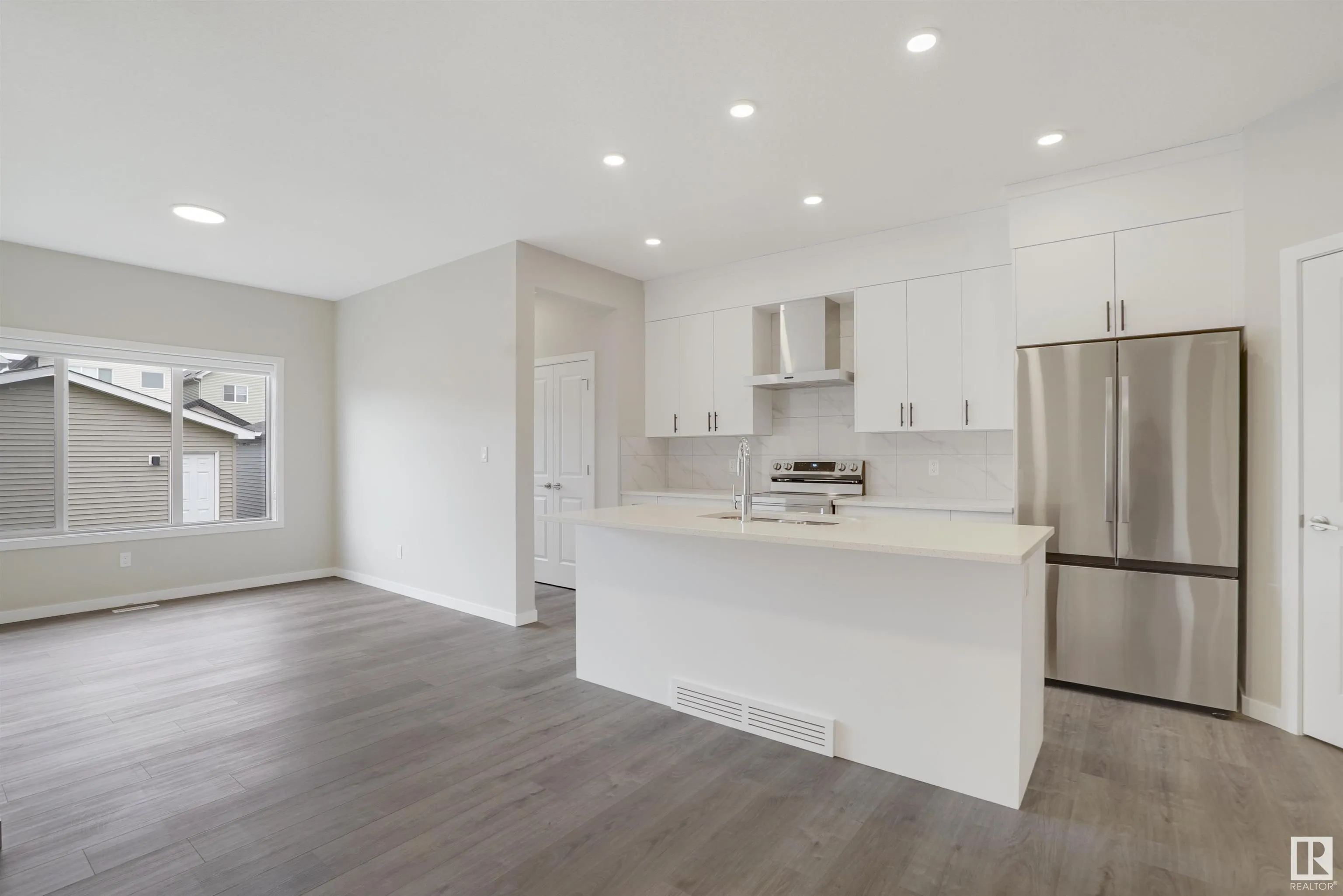 474 EDGEMONT Drive