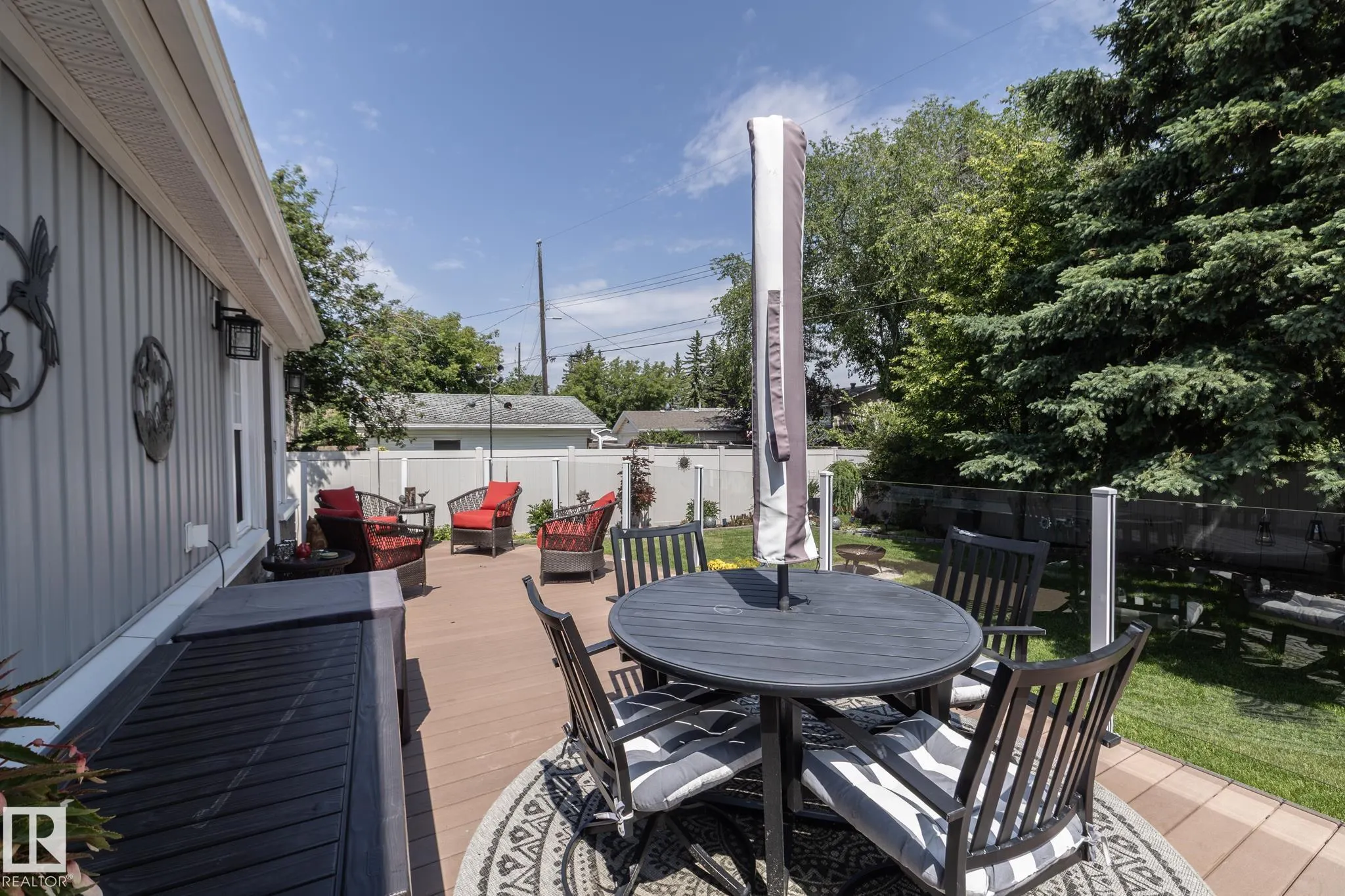 157 LAURIER Drive