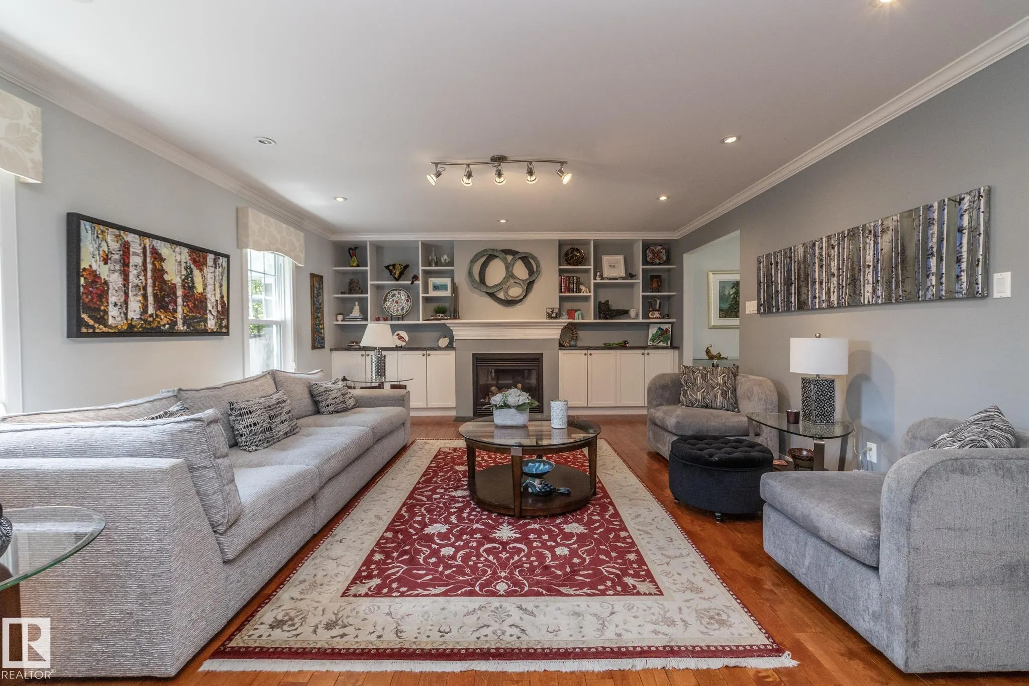 157 LAURIER Drive