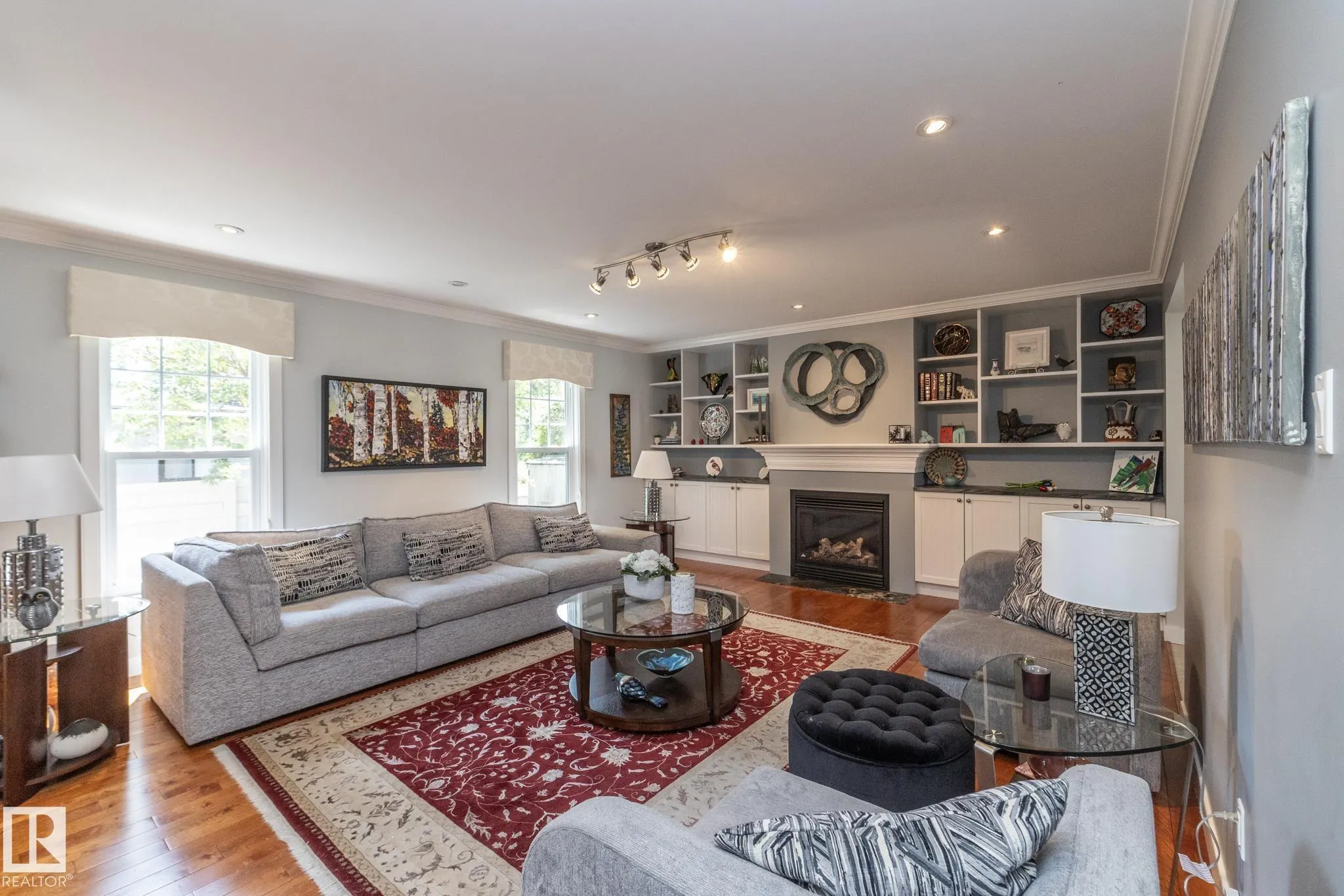 157 LAURIER Drive