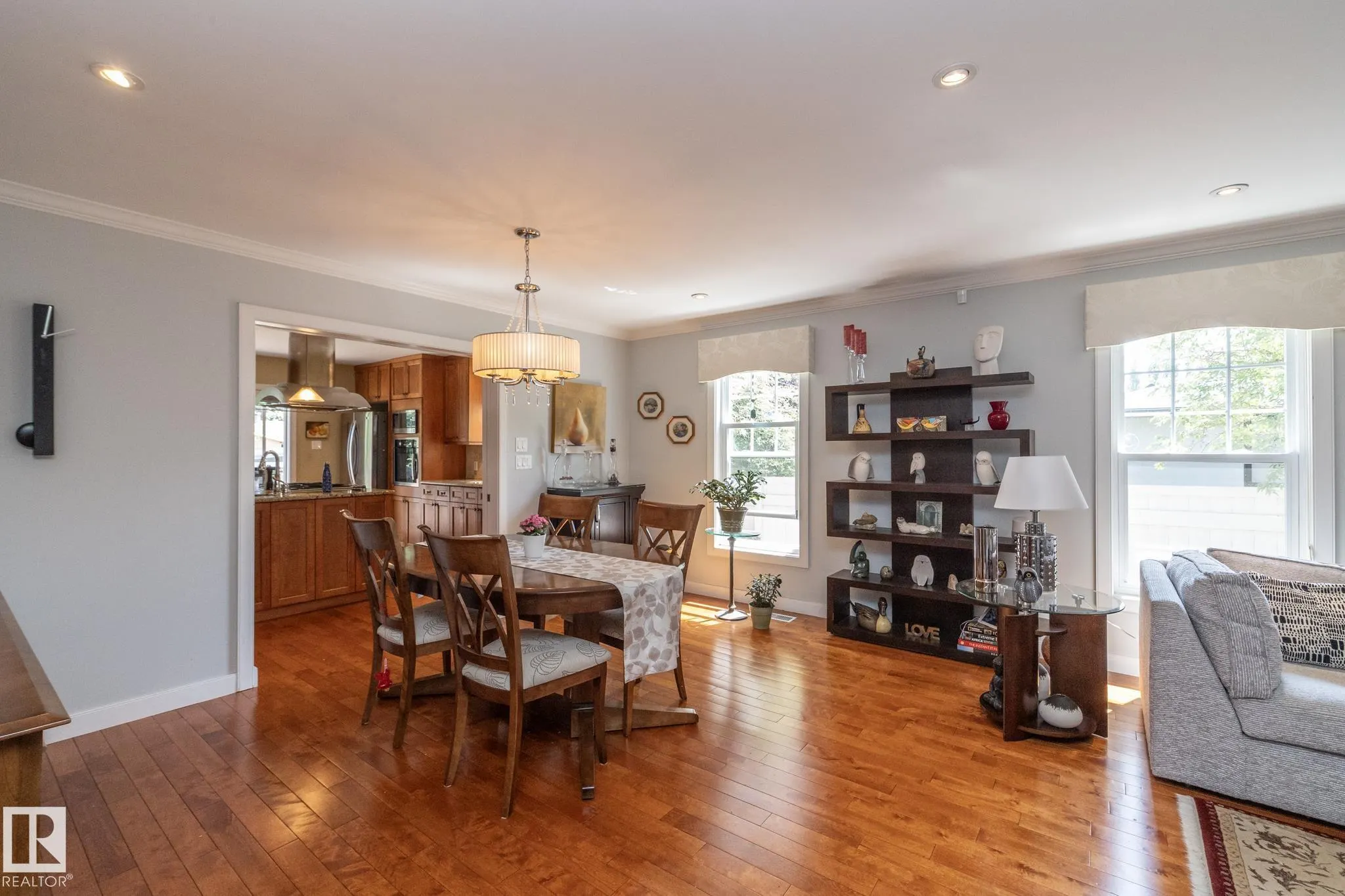 157 LAURIER Drive