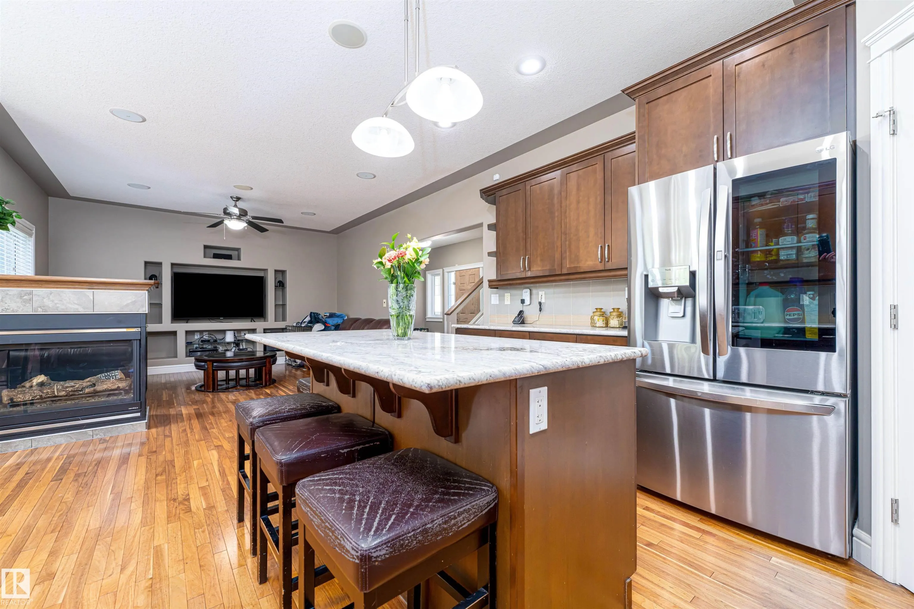 86 OAK VISTA Drive