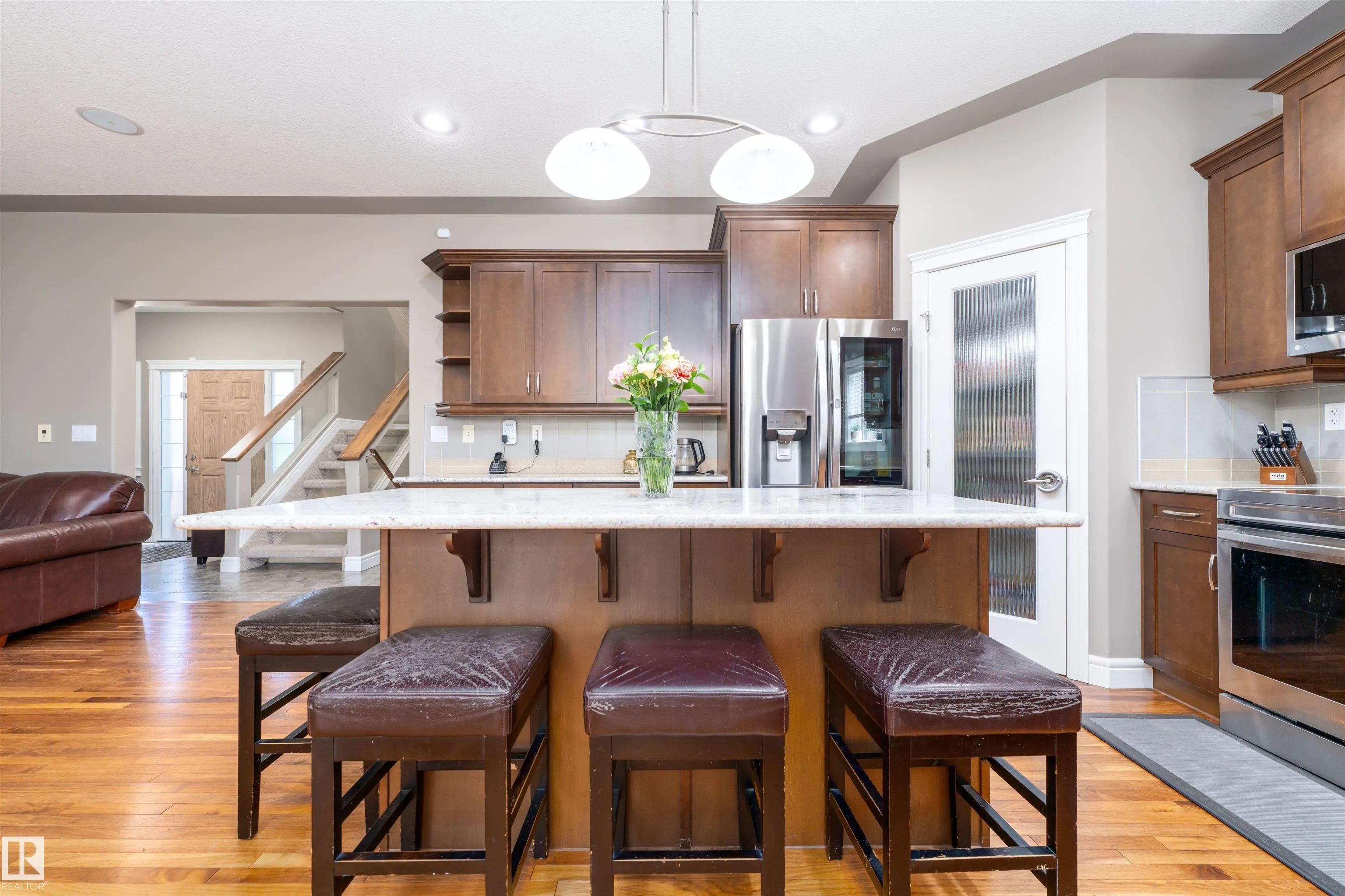 86 OAK VISTA Drive