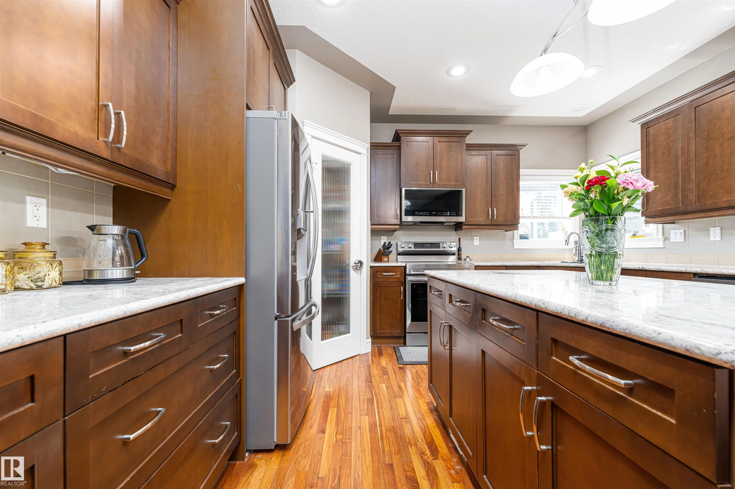 86 OAK VISTA Drive