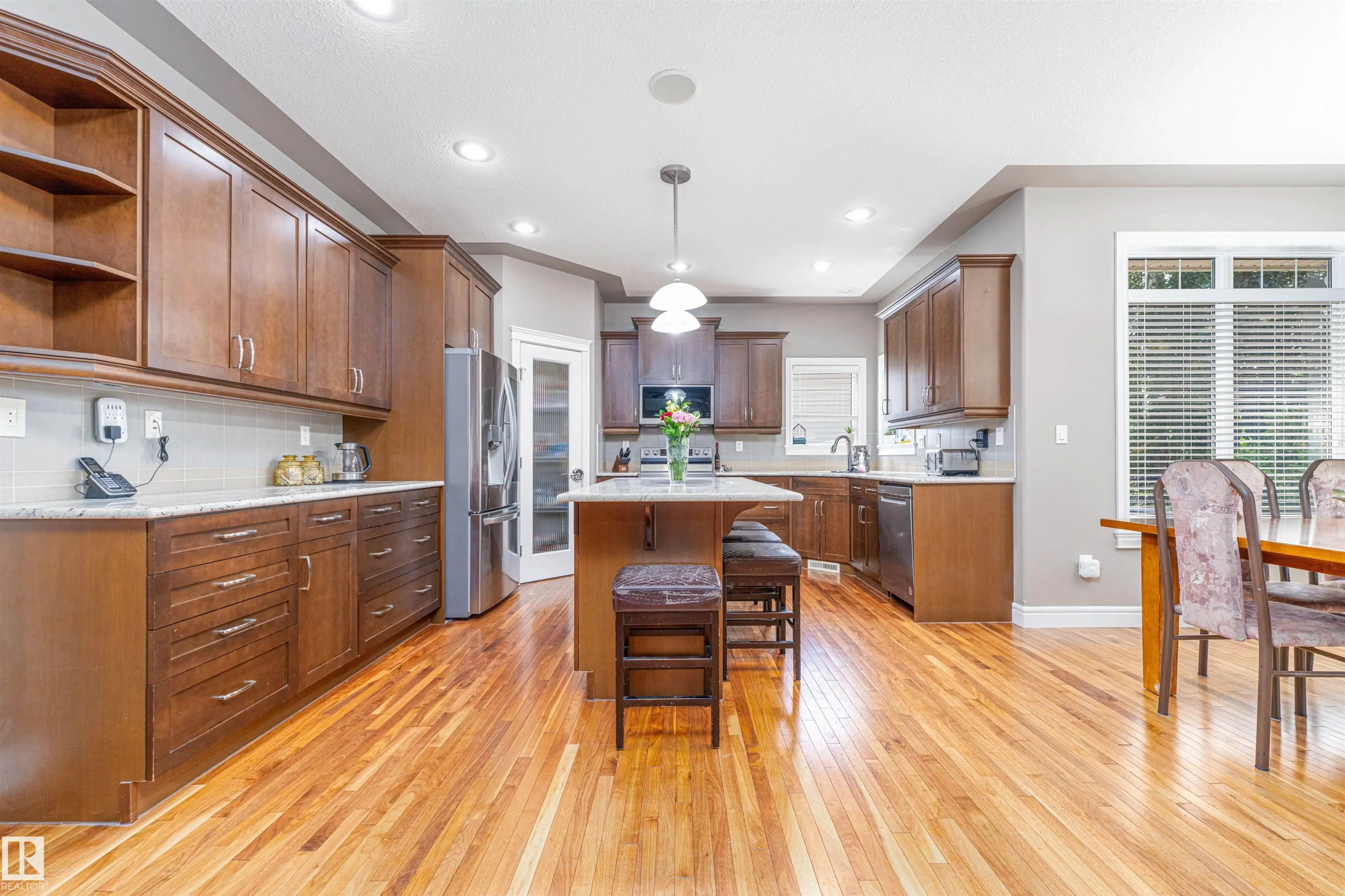 86 OAK VISTA Drive