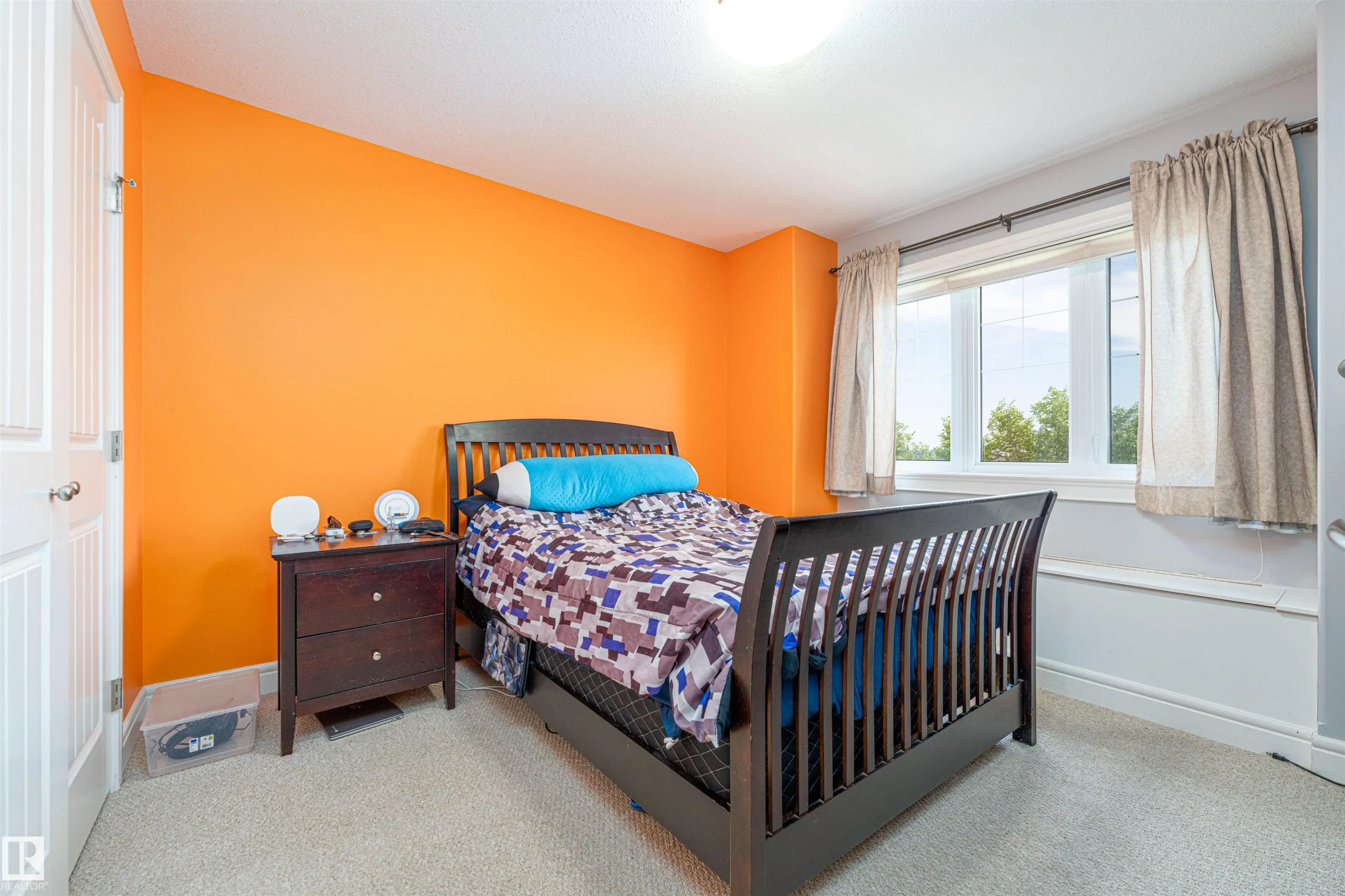 86 OAK VISTA Drive