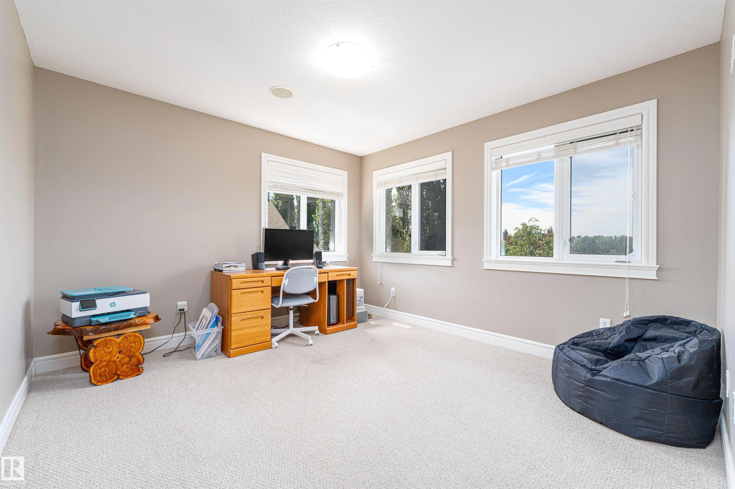 86 OAK VISTA Drive