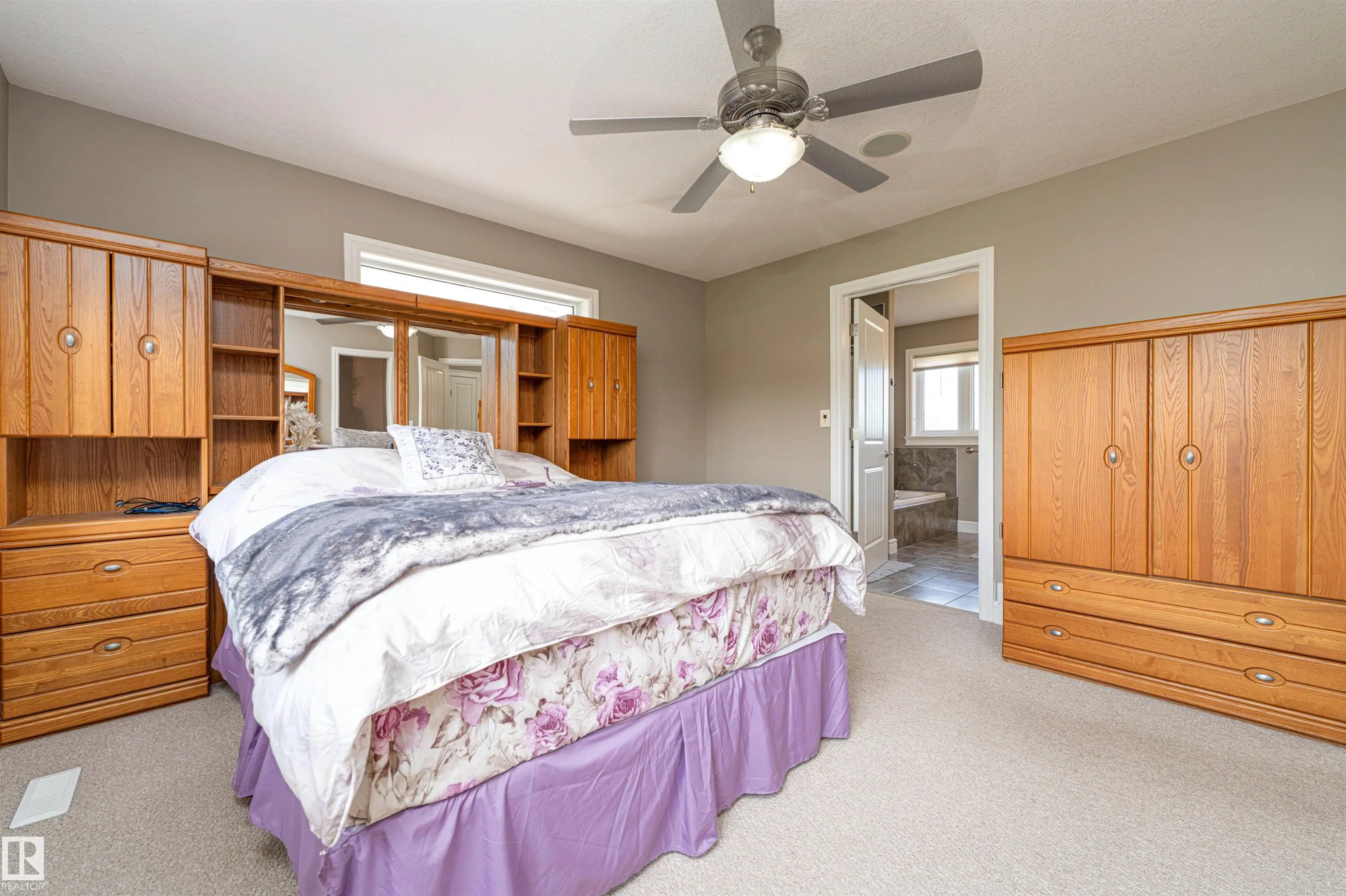 86 OAK VISTA Drive