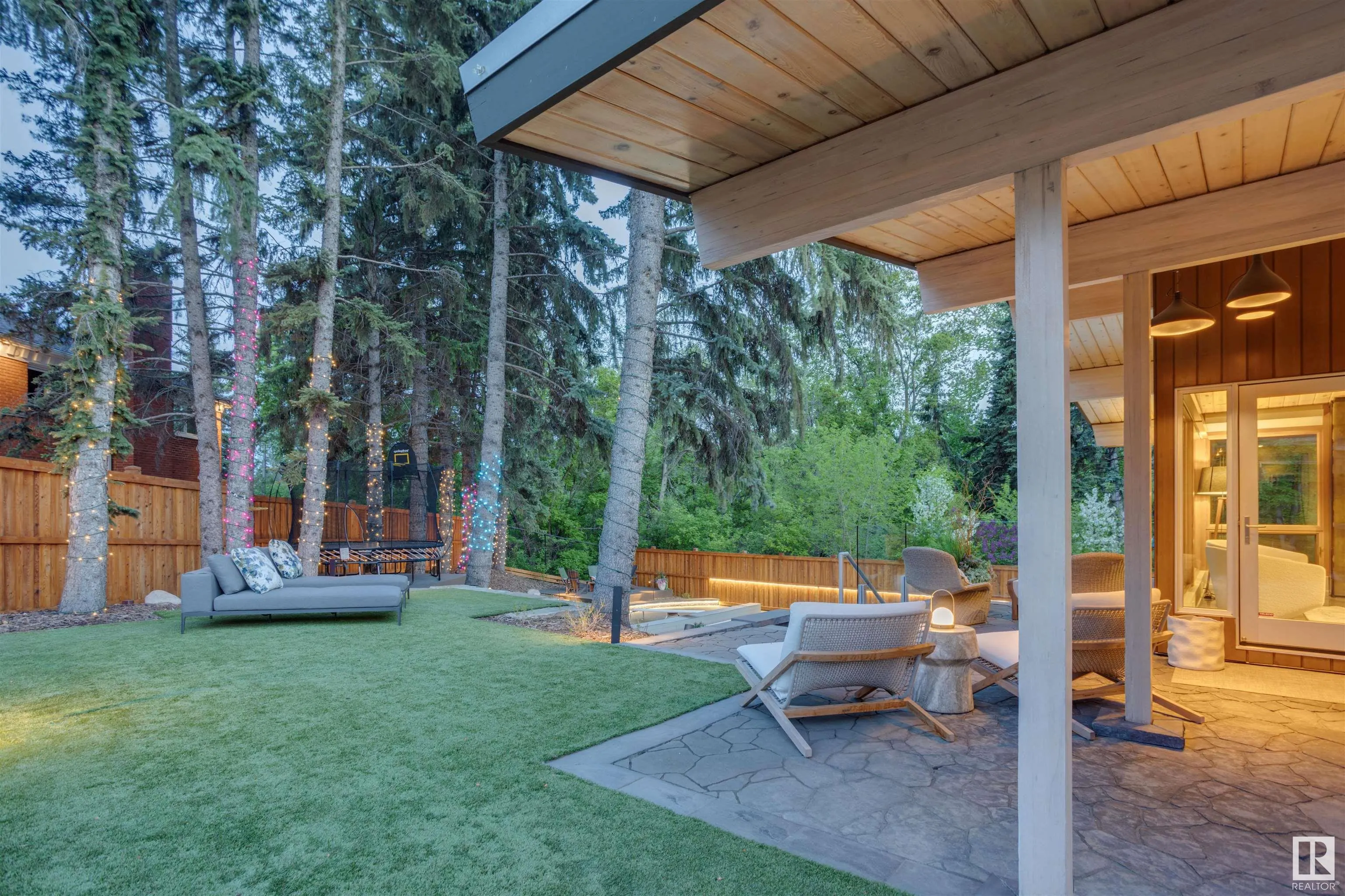 3 VALLEYVIEW Crescent
