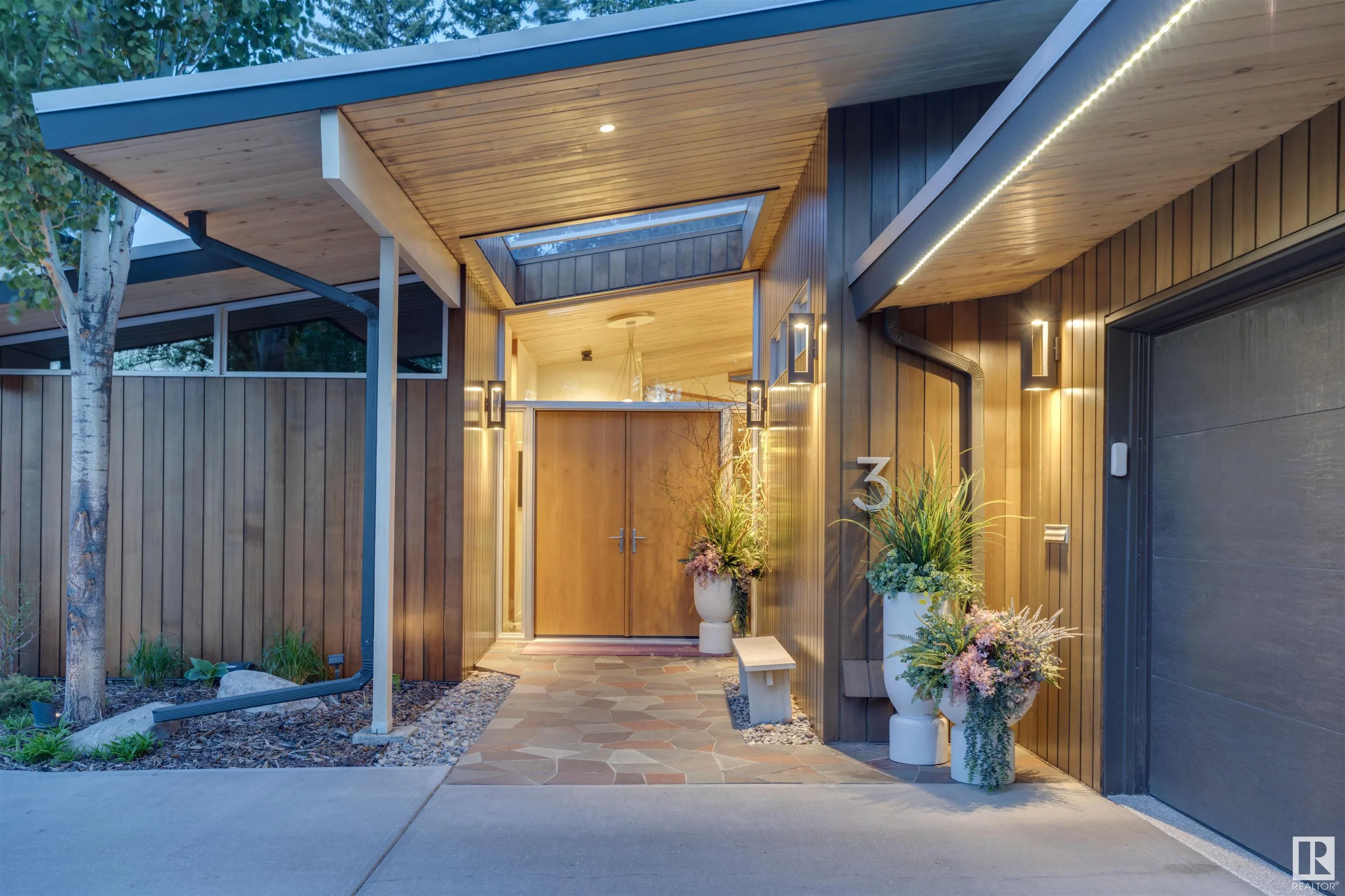 3 VALLEYVIEW Crescent