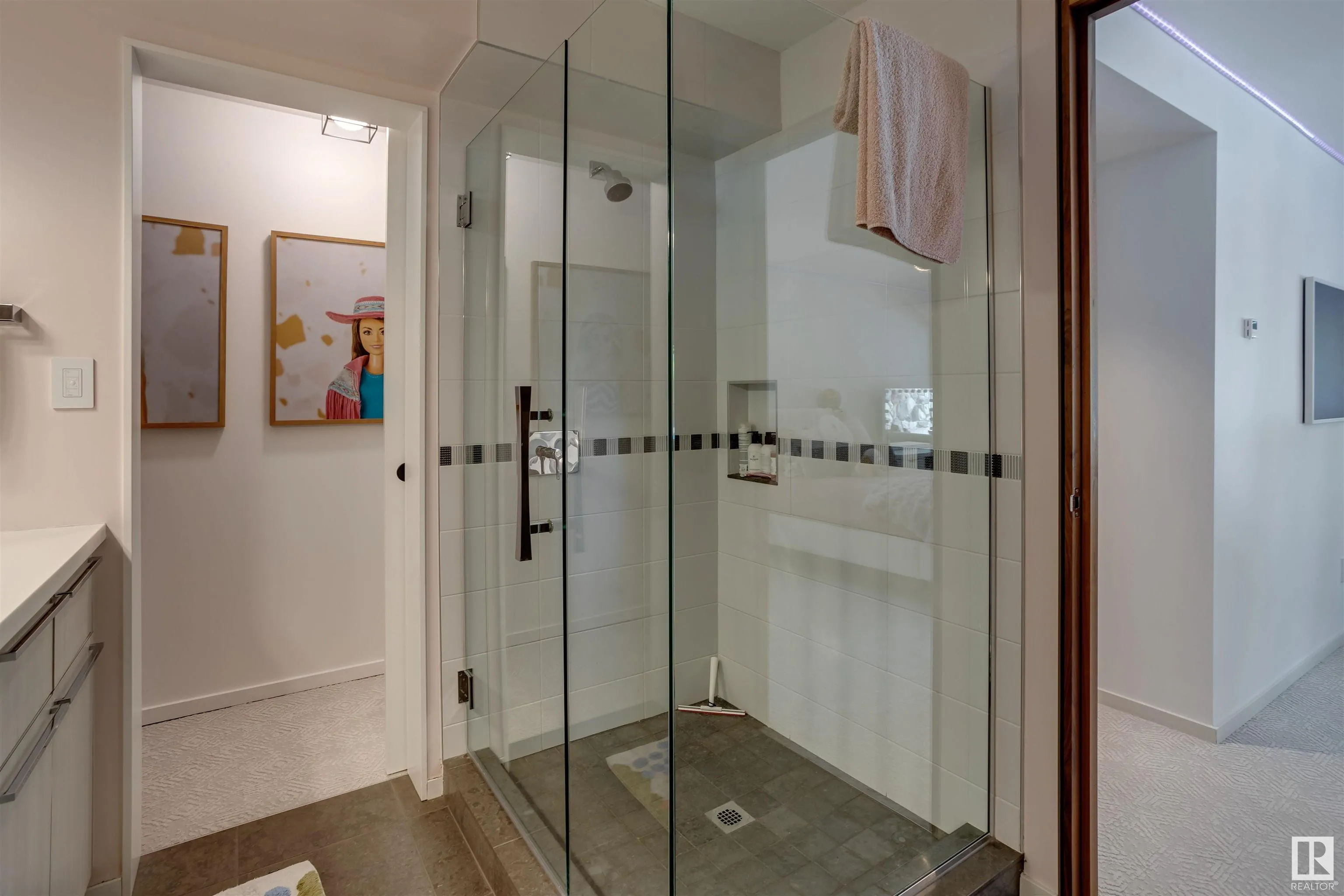 3 VALLEYVIEW Crescent
