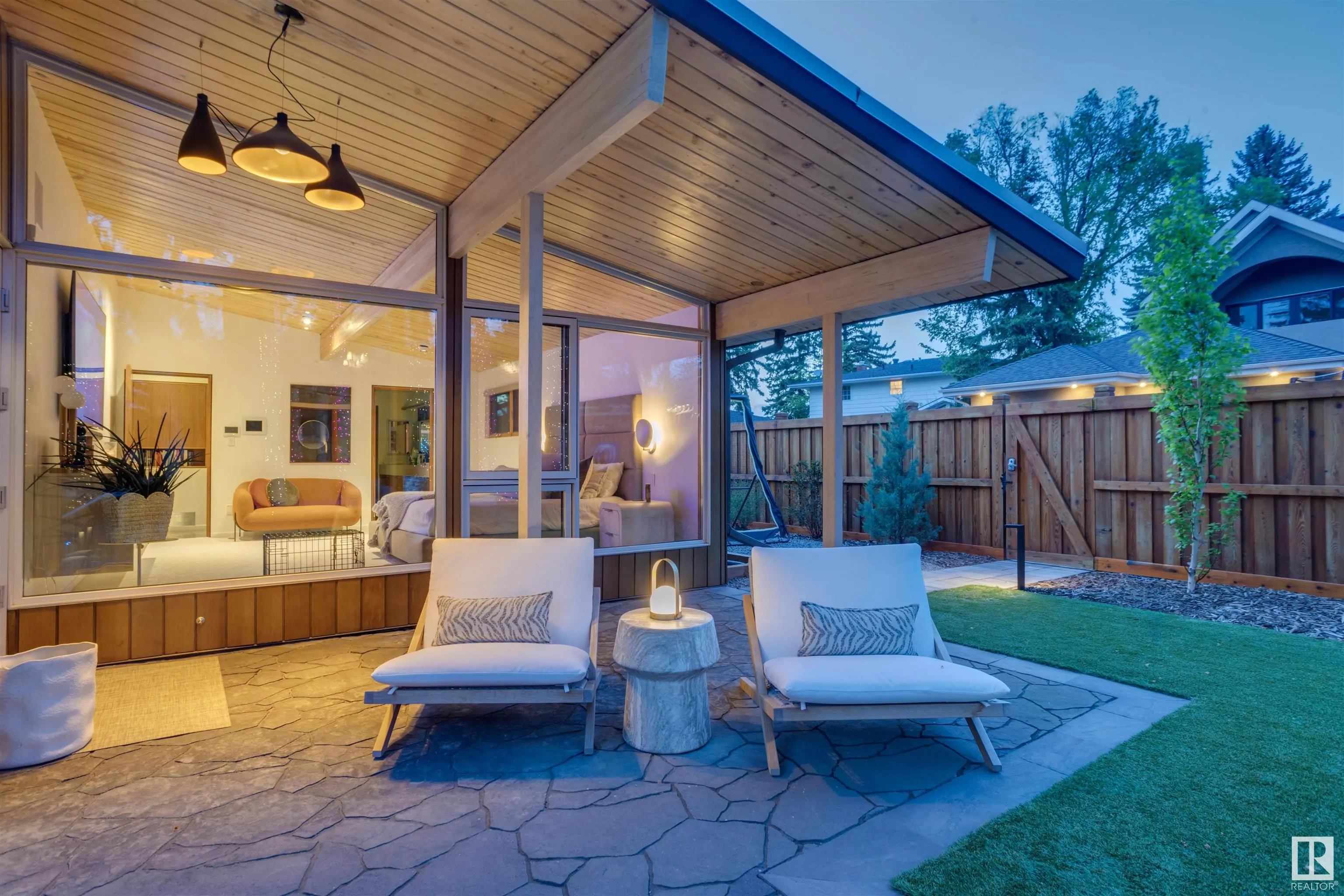 3 VALLEYVIEW Crescent