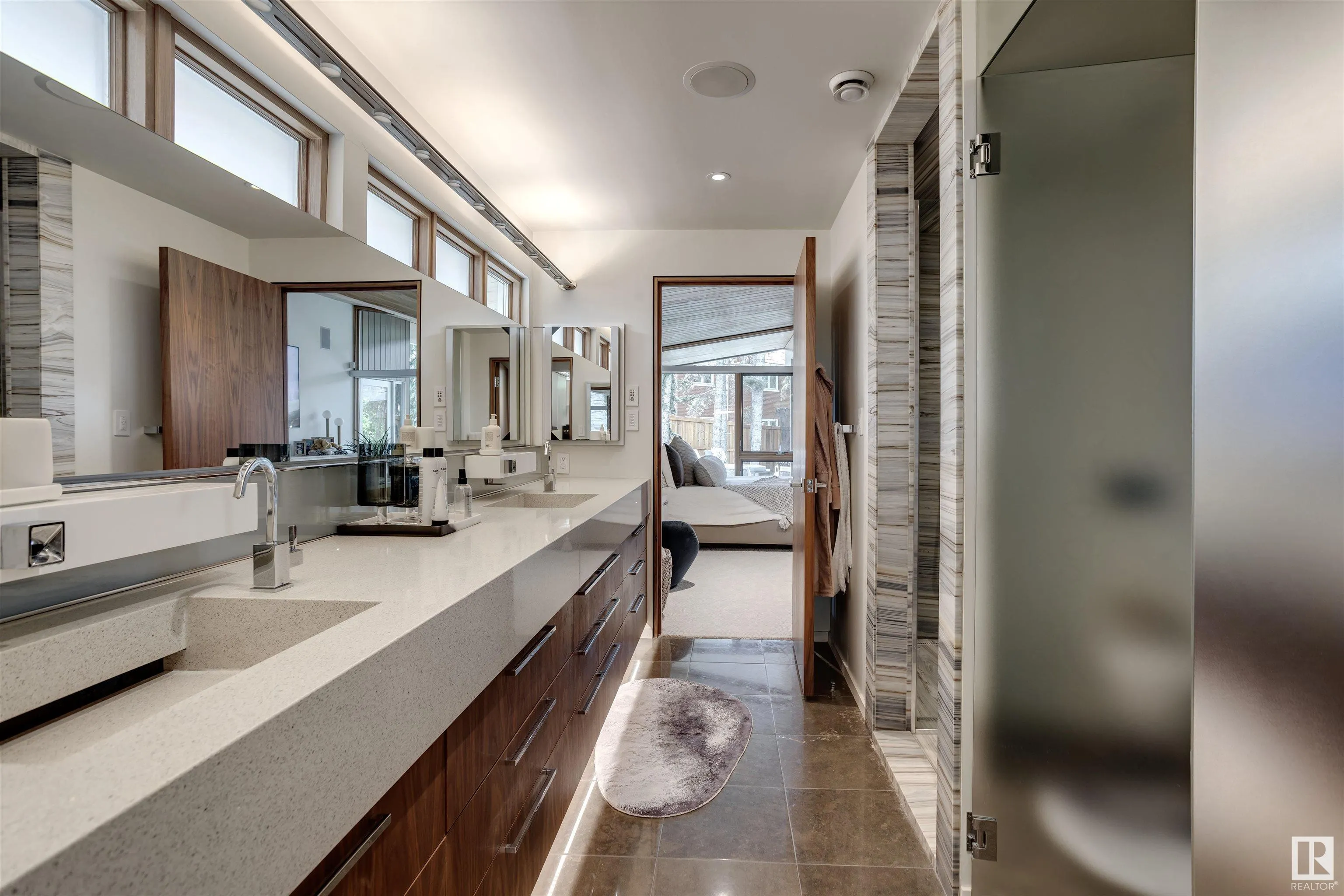 3 VALLEYVIEW Crescent