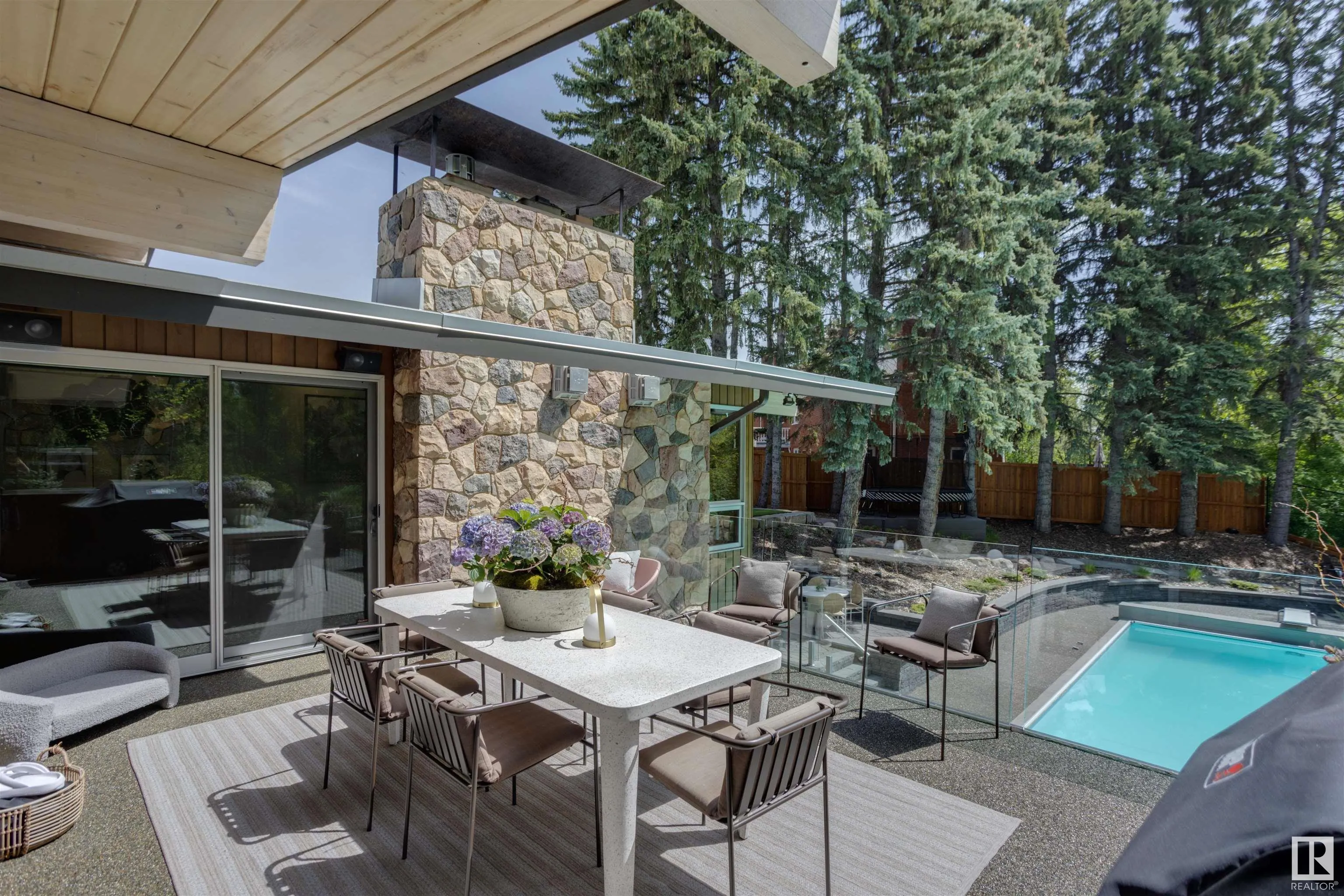 3 VALLEYVIEW Crescent