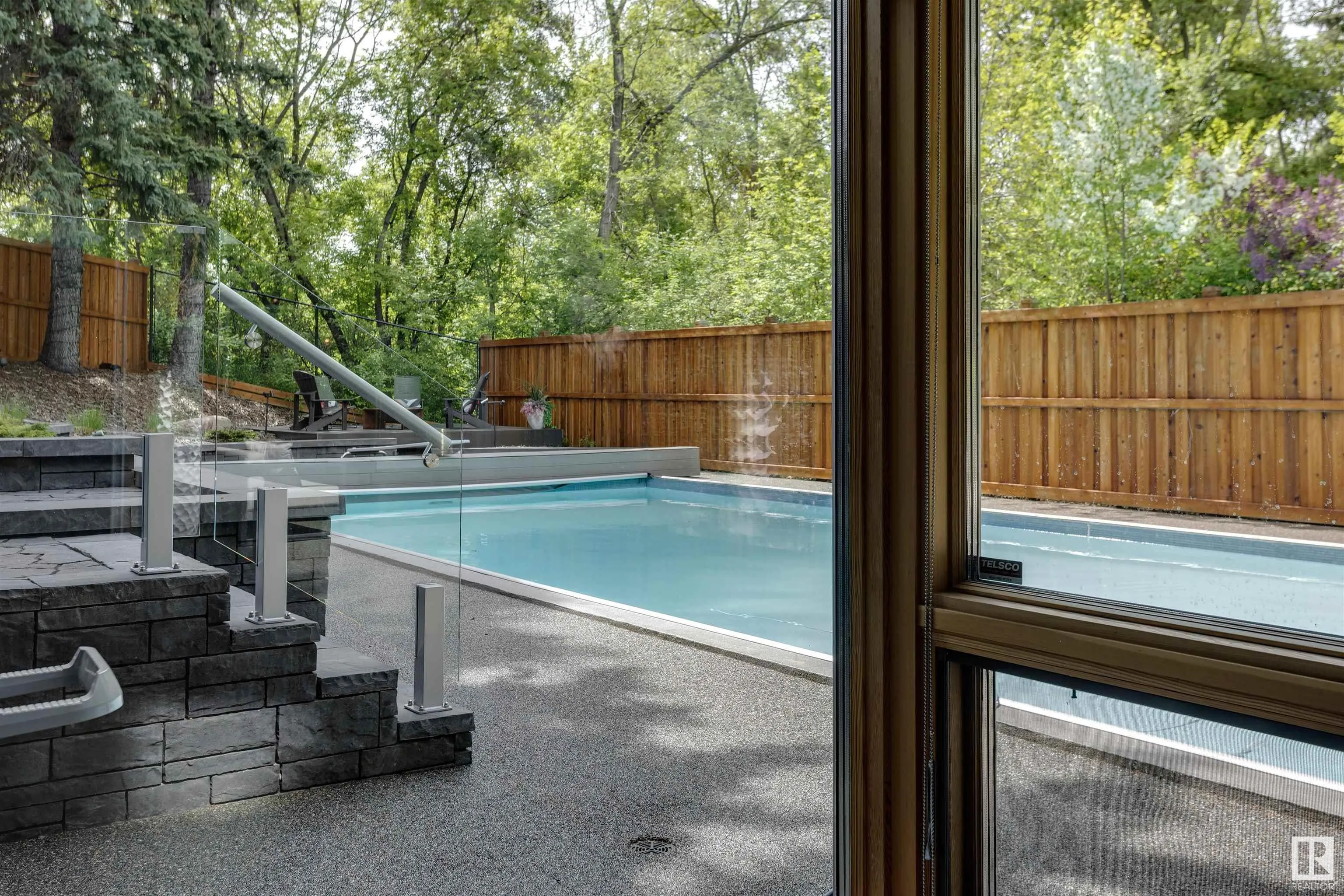 3 VALLEYVIEW Crescent