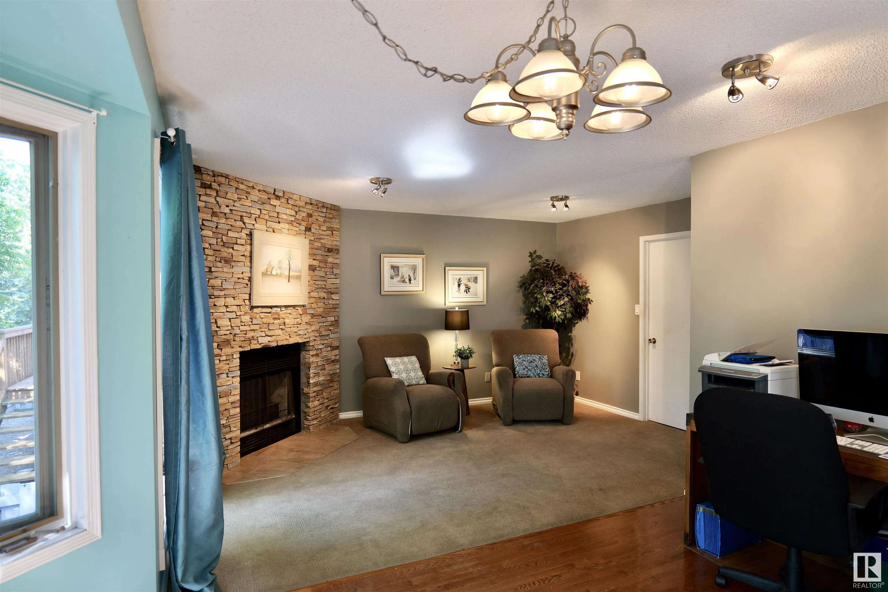 35 GRANDIN Road
