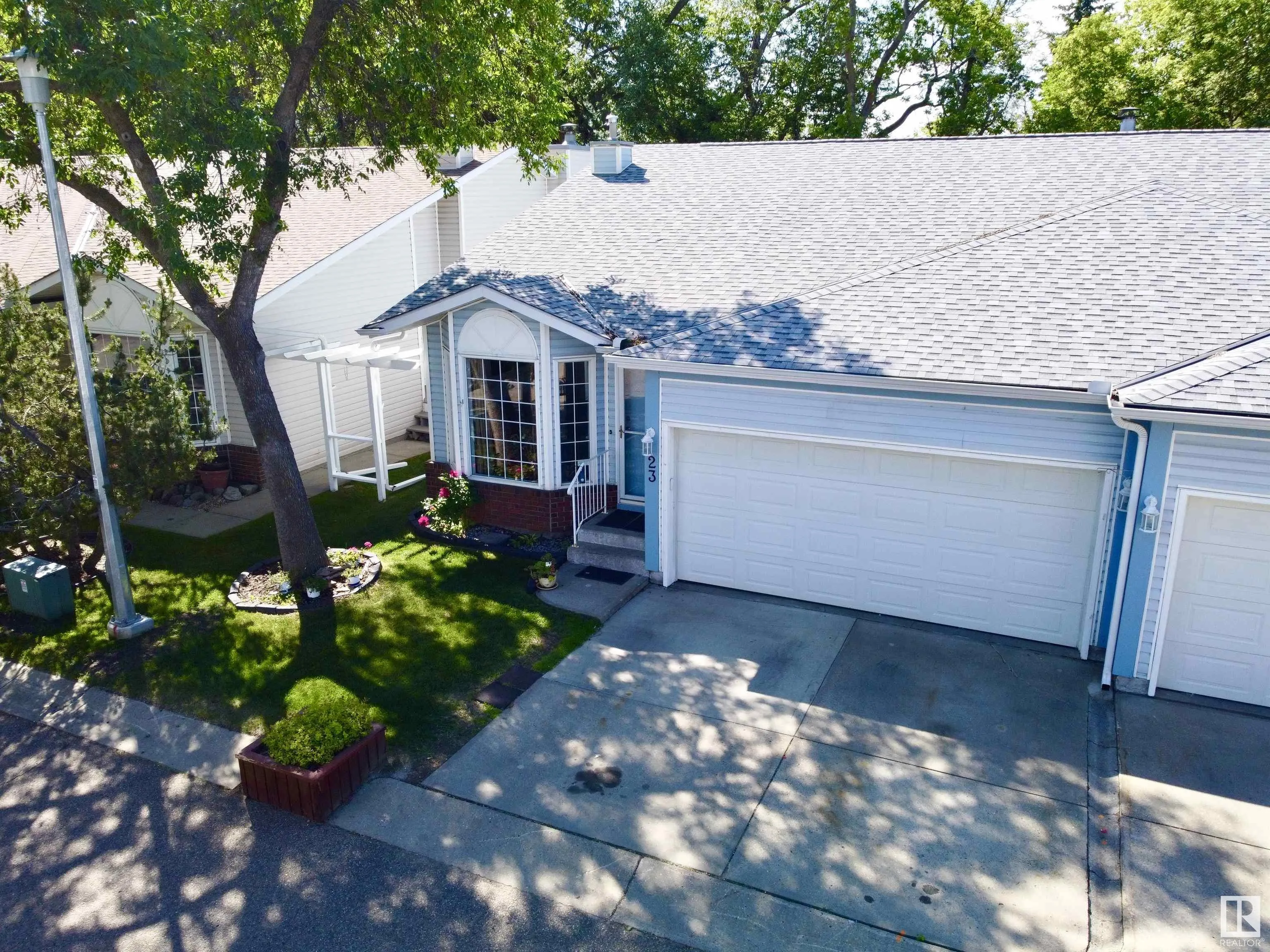35 GRANDIN Road