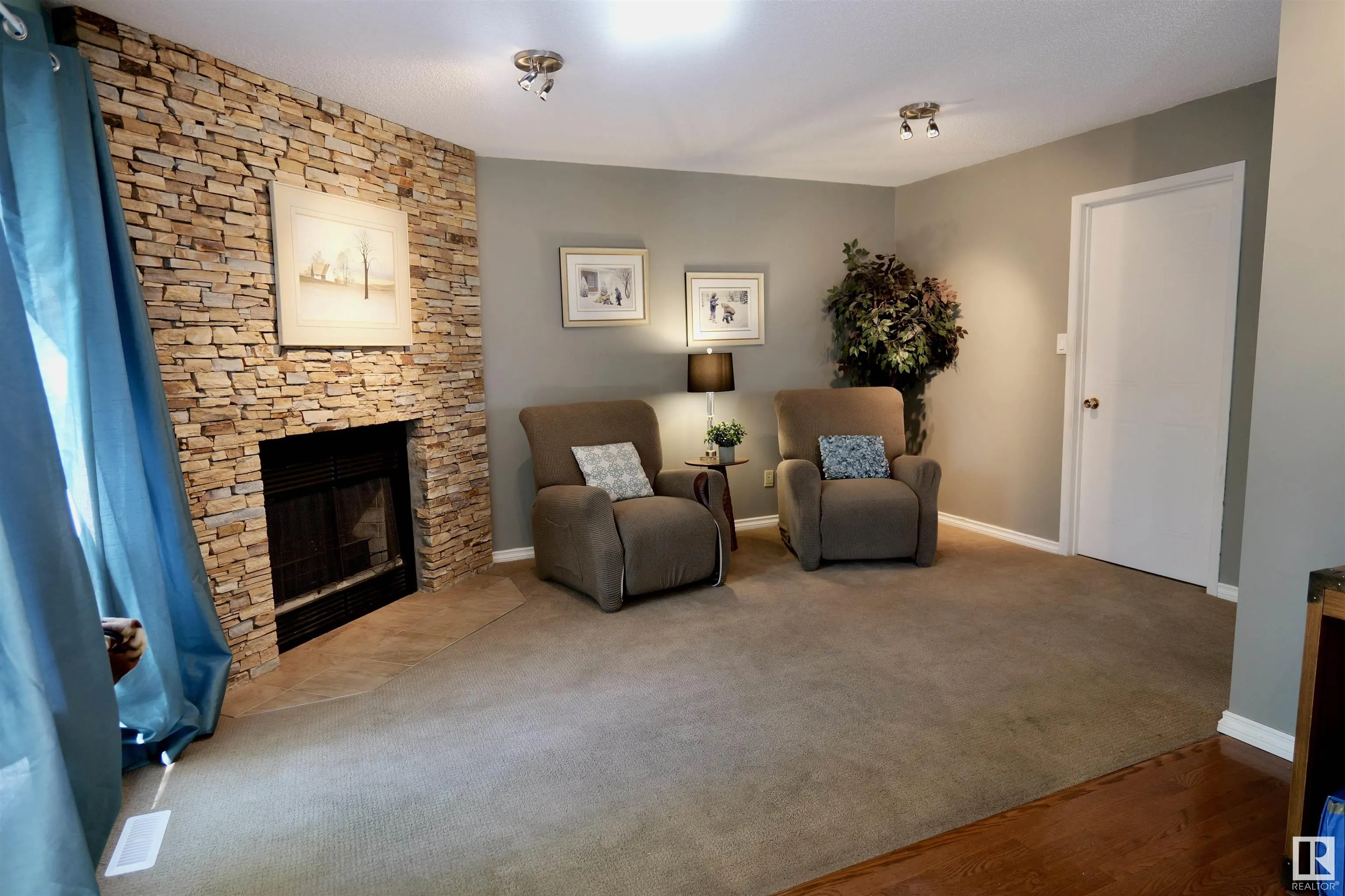 35 GRANDIN Road