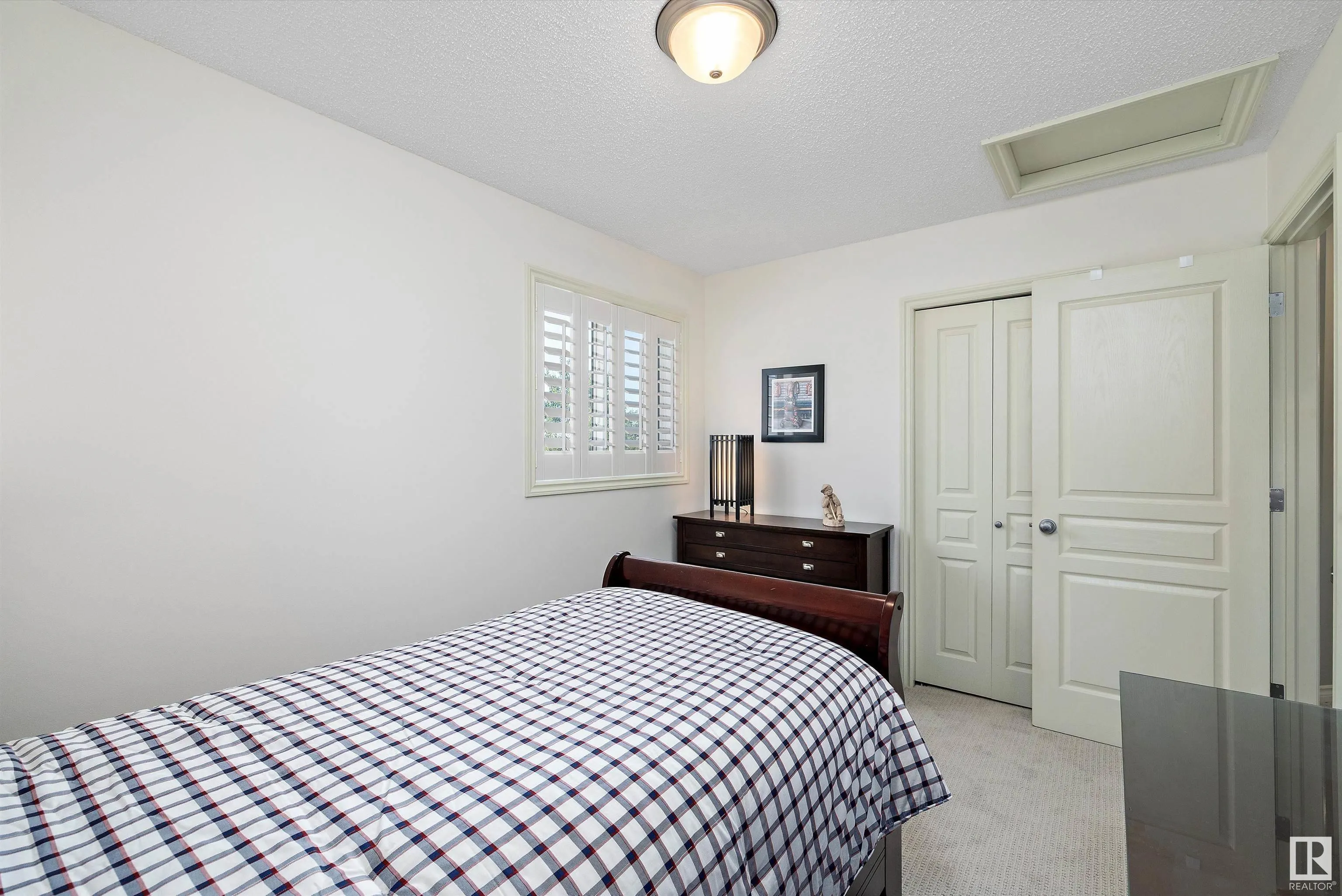 68 GREYSTONE Crescent