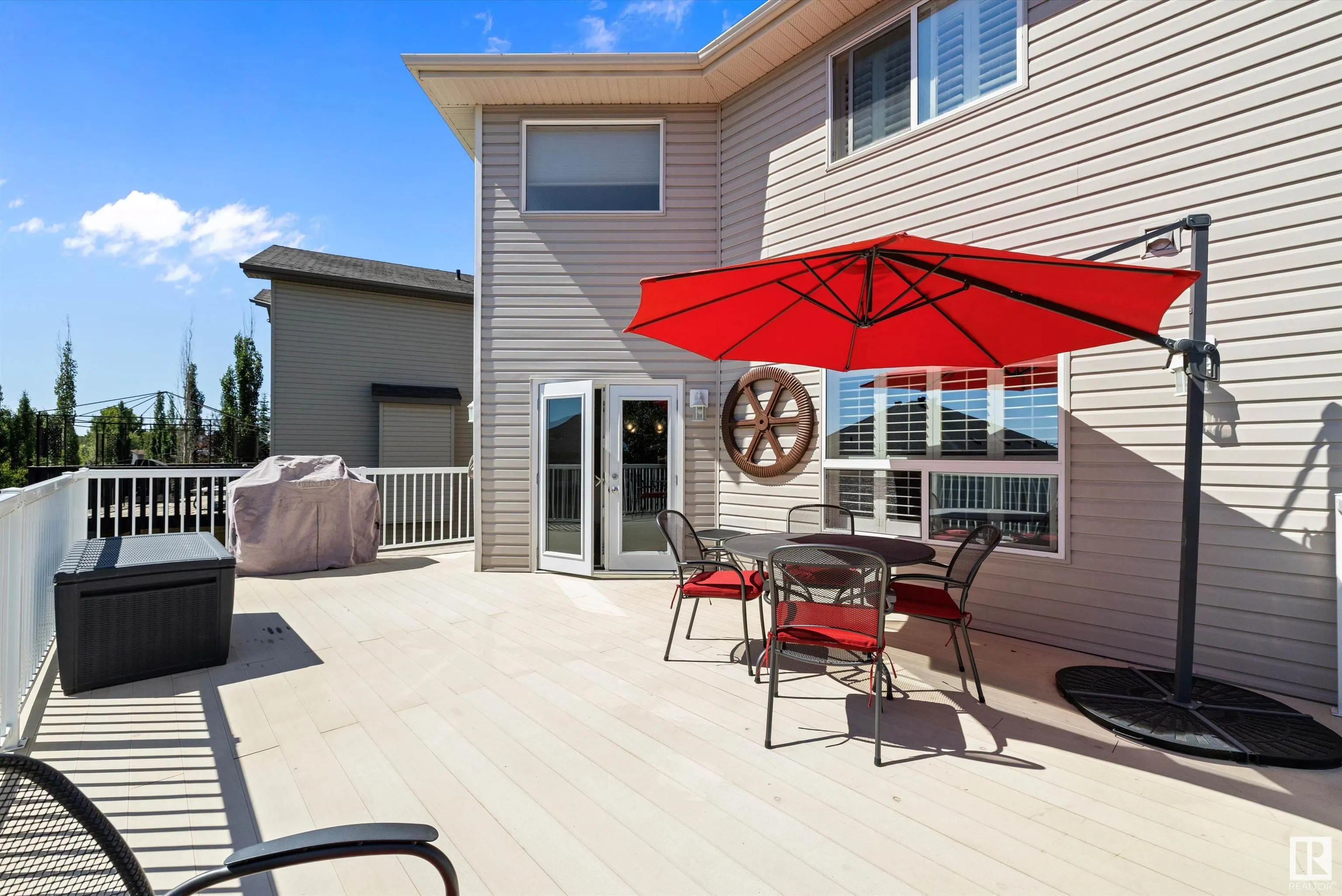 68 GREYSTONE Crescent