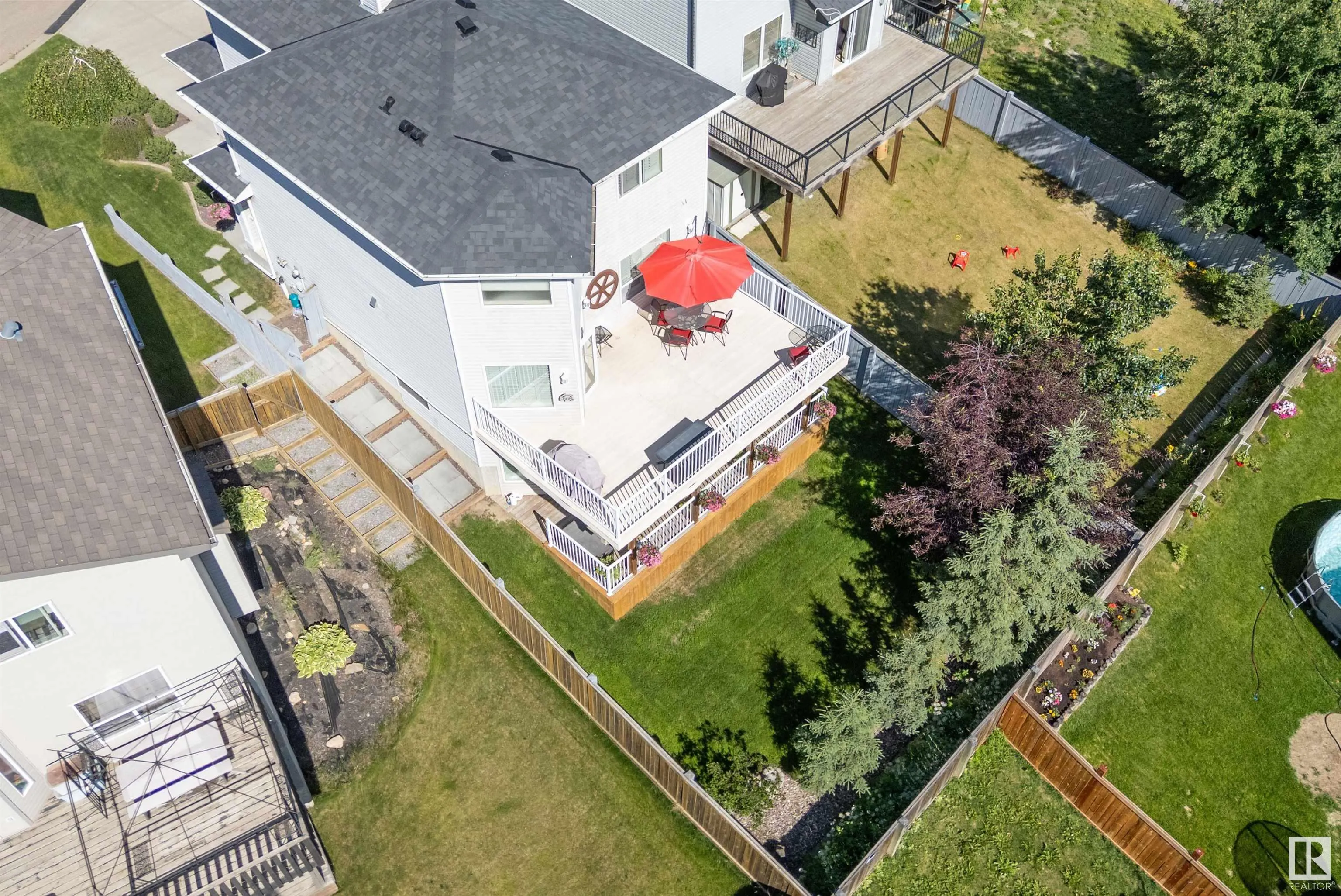 68 GREYSTONE Crescent