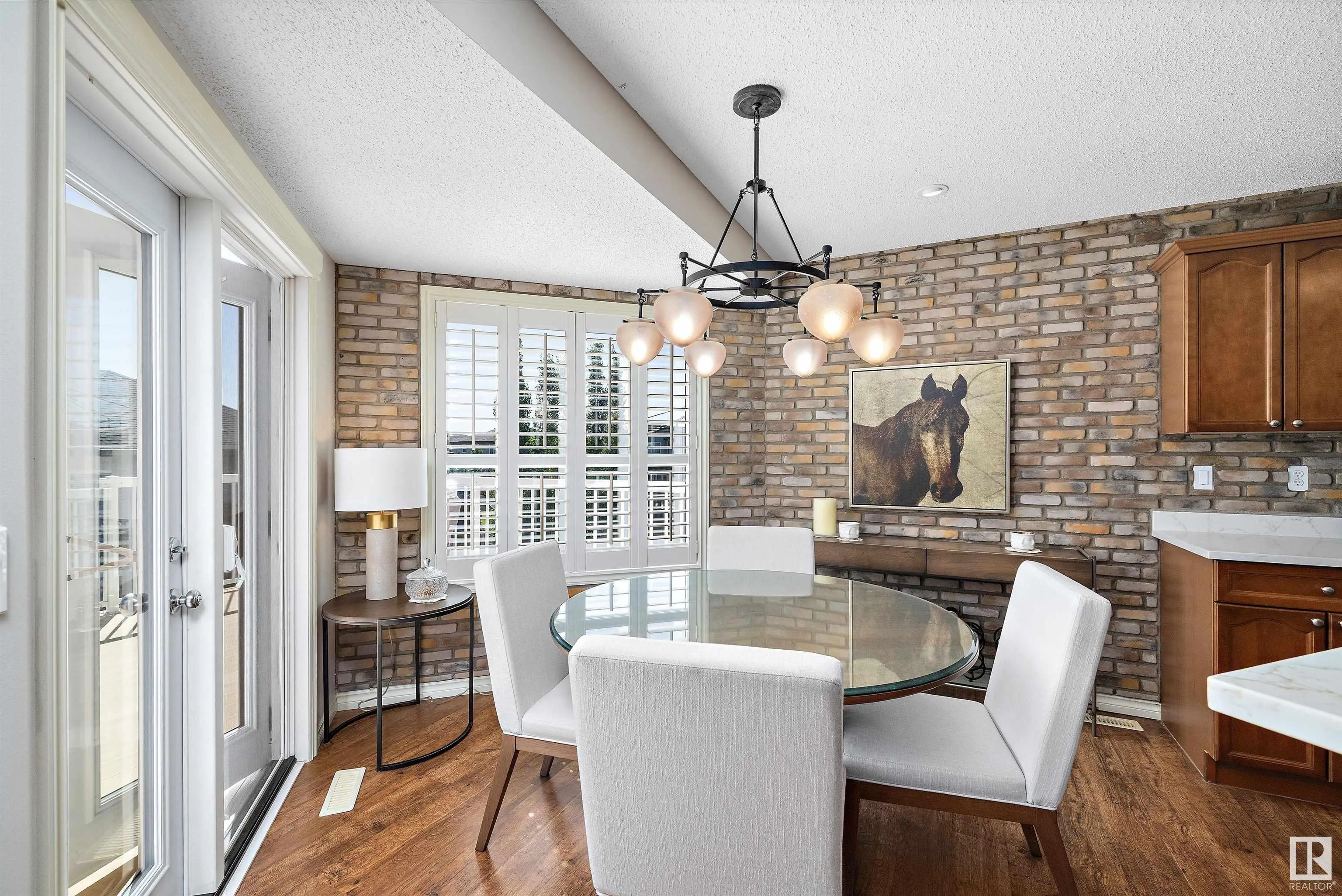 68 GREYSTONE Crescent