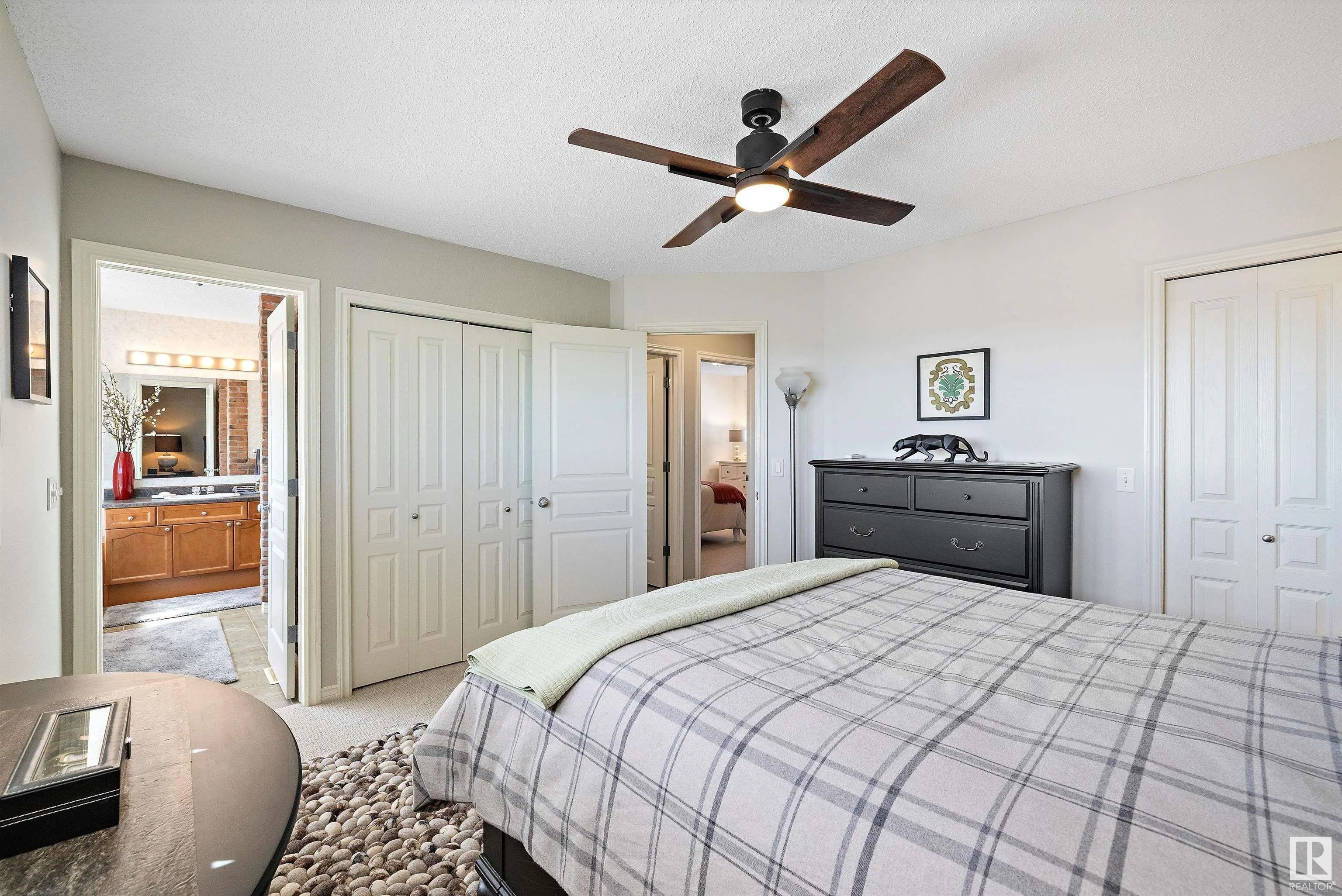 68 GREYSTONE Crescent