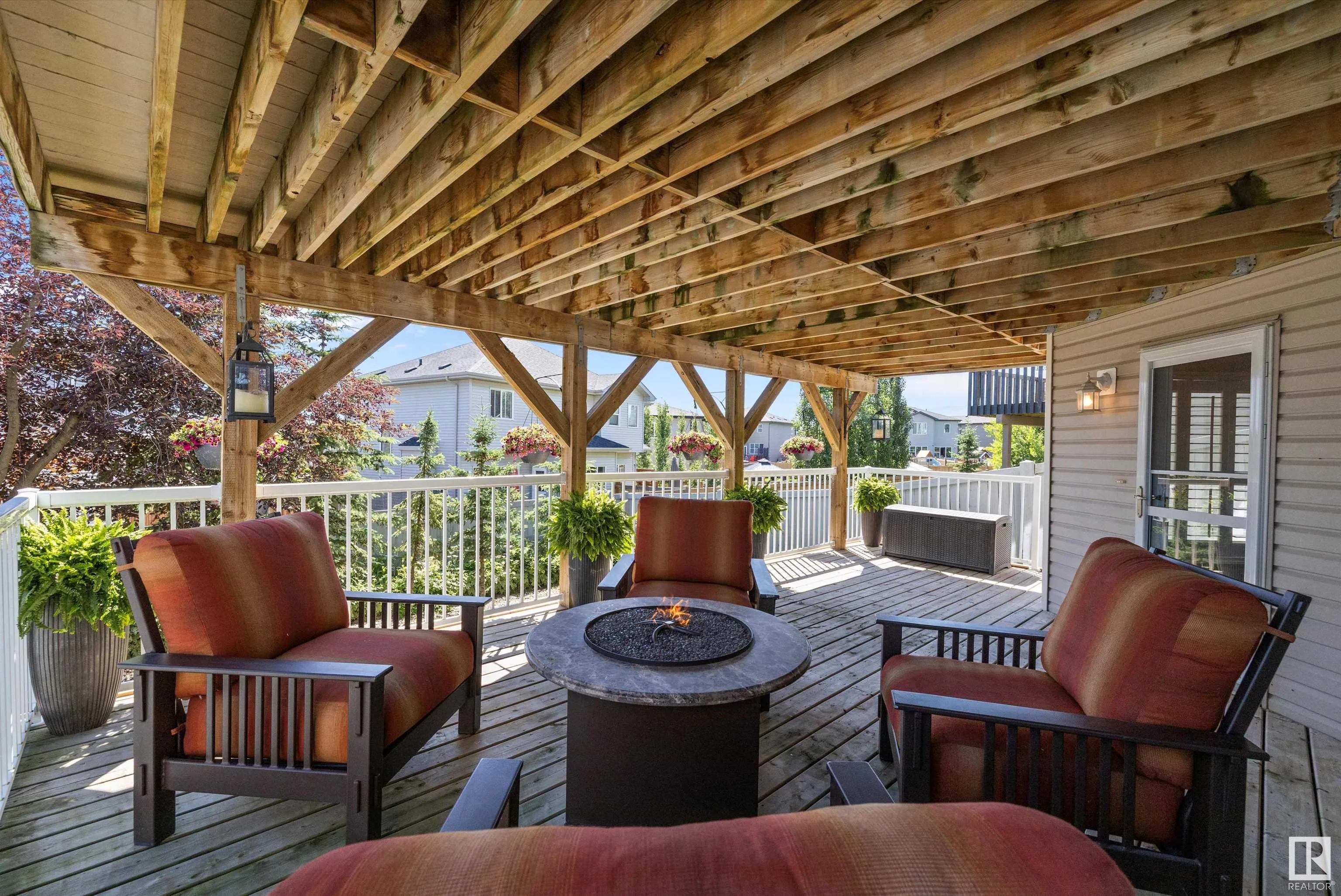 68 GREYSTONE Crescent
