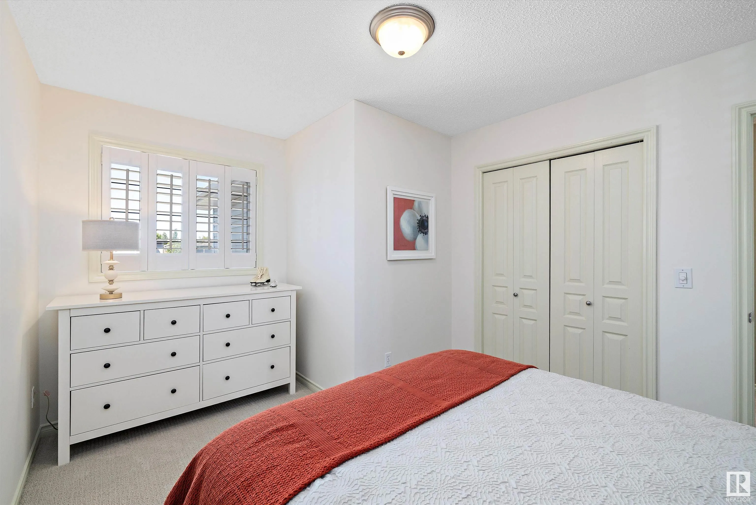 68 GREYSTONE Crescent