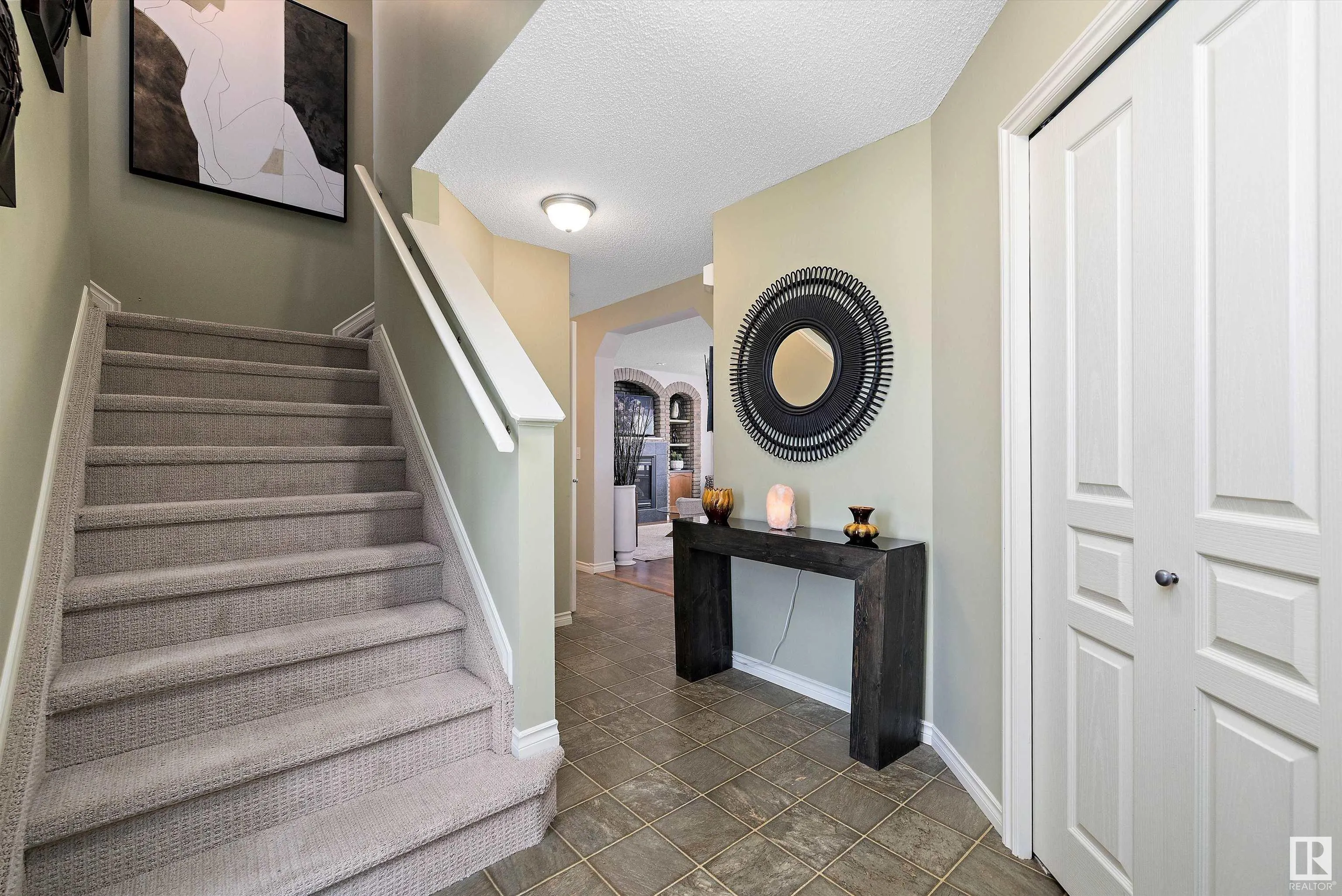 68 GREYSTONE Crescent