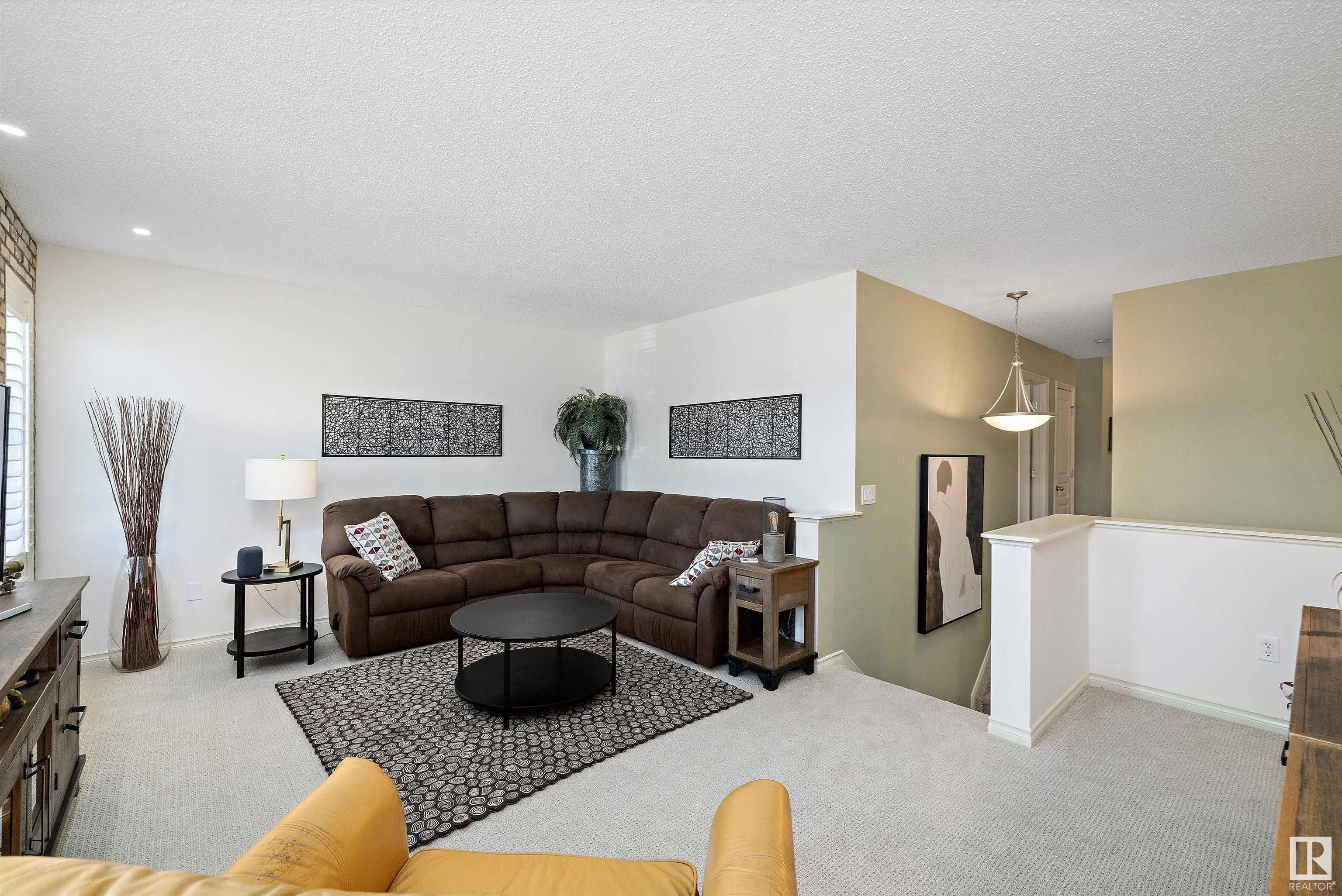 68 GREYSTONE Crescent