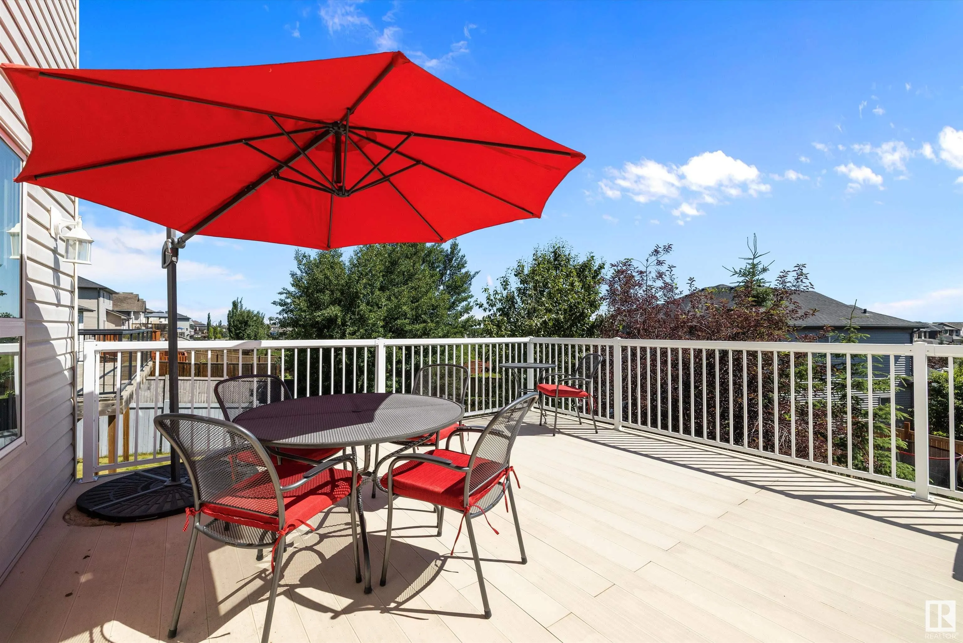 68 GREYSTONE Crescent