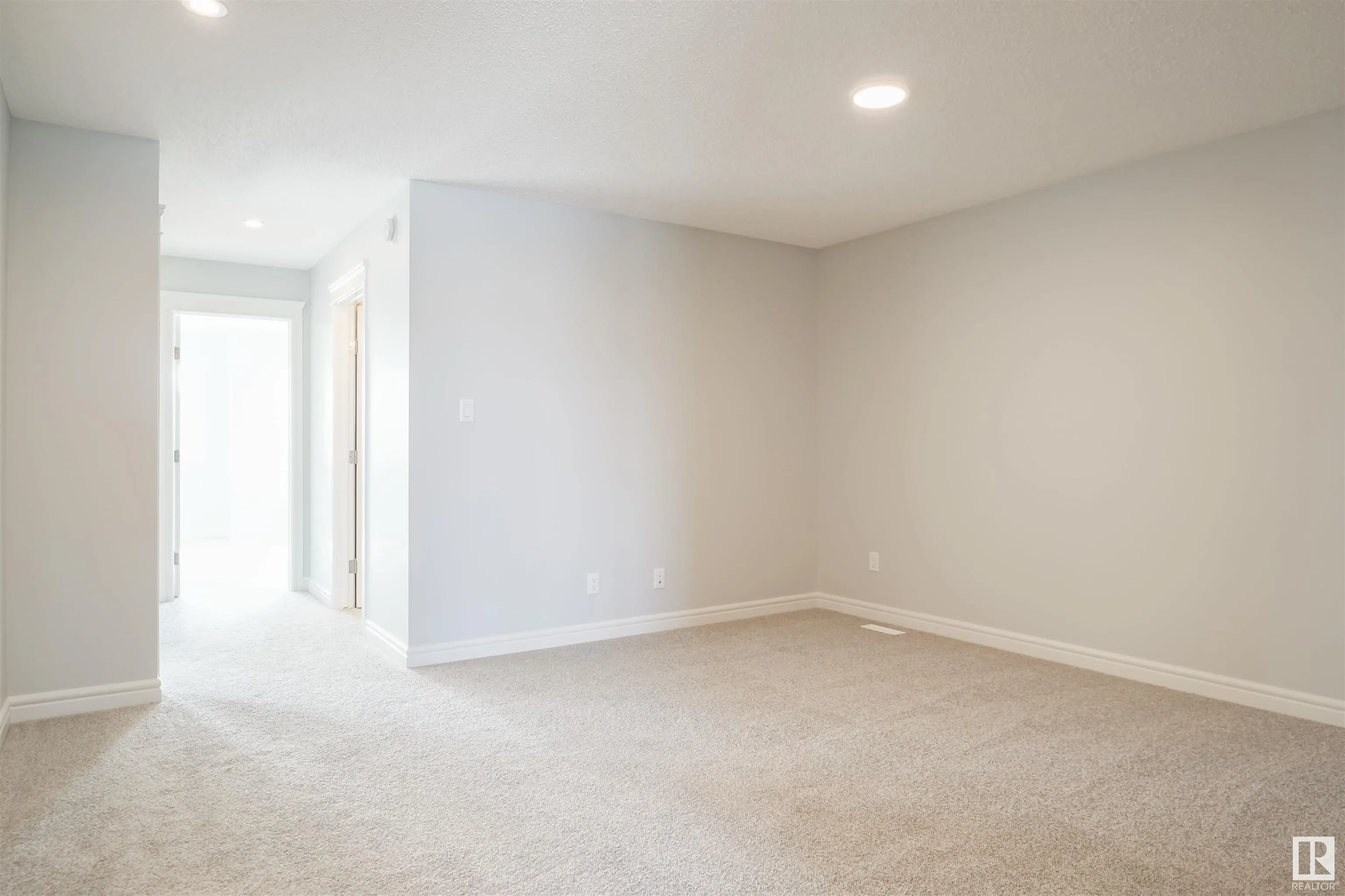 9736 CARSON Place