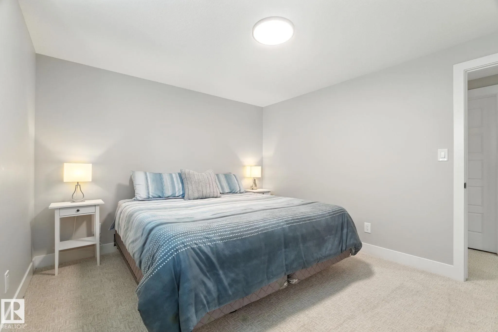 53 AUTUMNWOOD Crescent