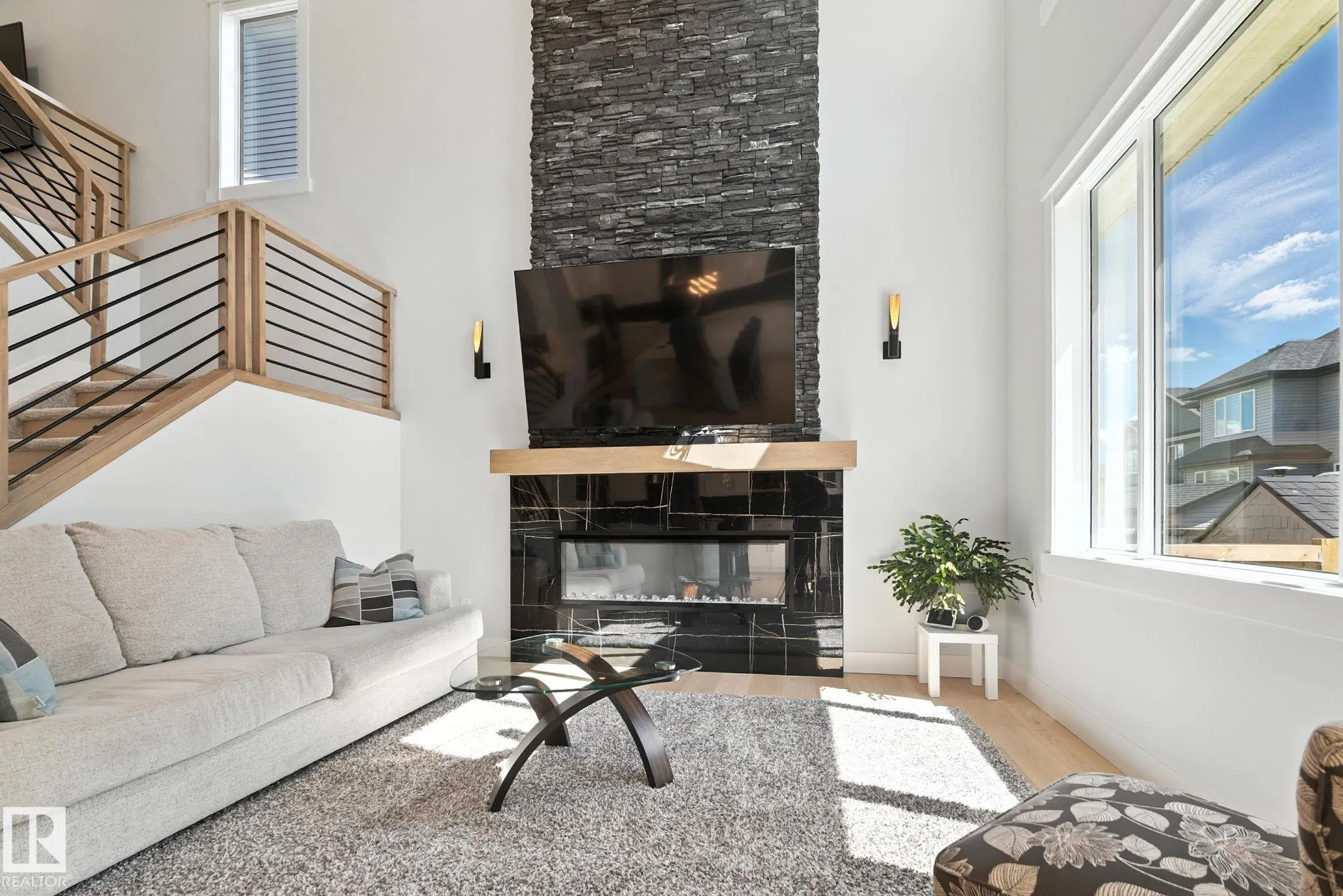 53 AUTUMNWOOD Crescent
